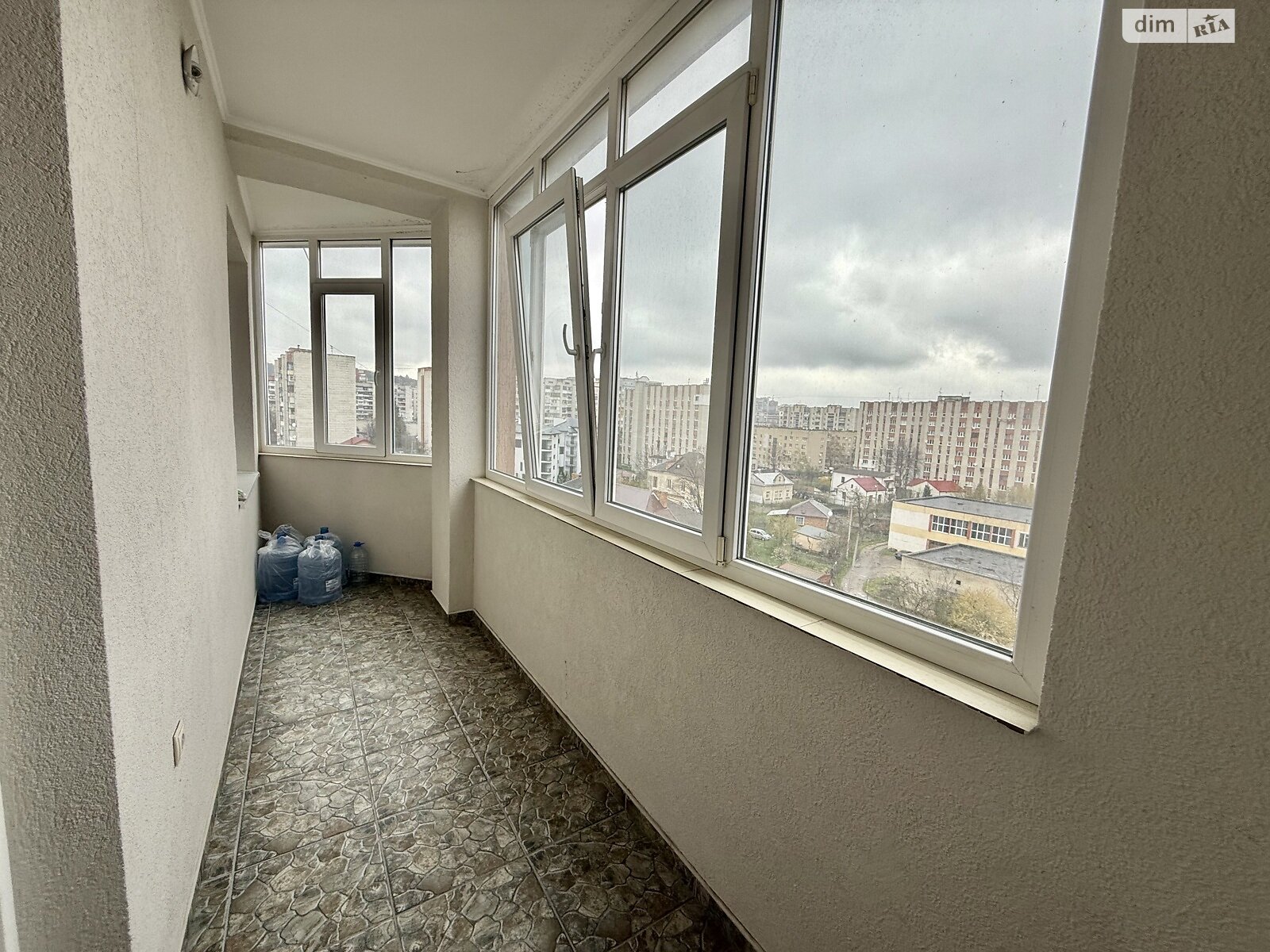 1-Bedroom Apartment on Lincoln Street, 50m², 7th Floor