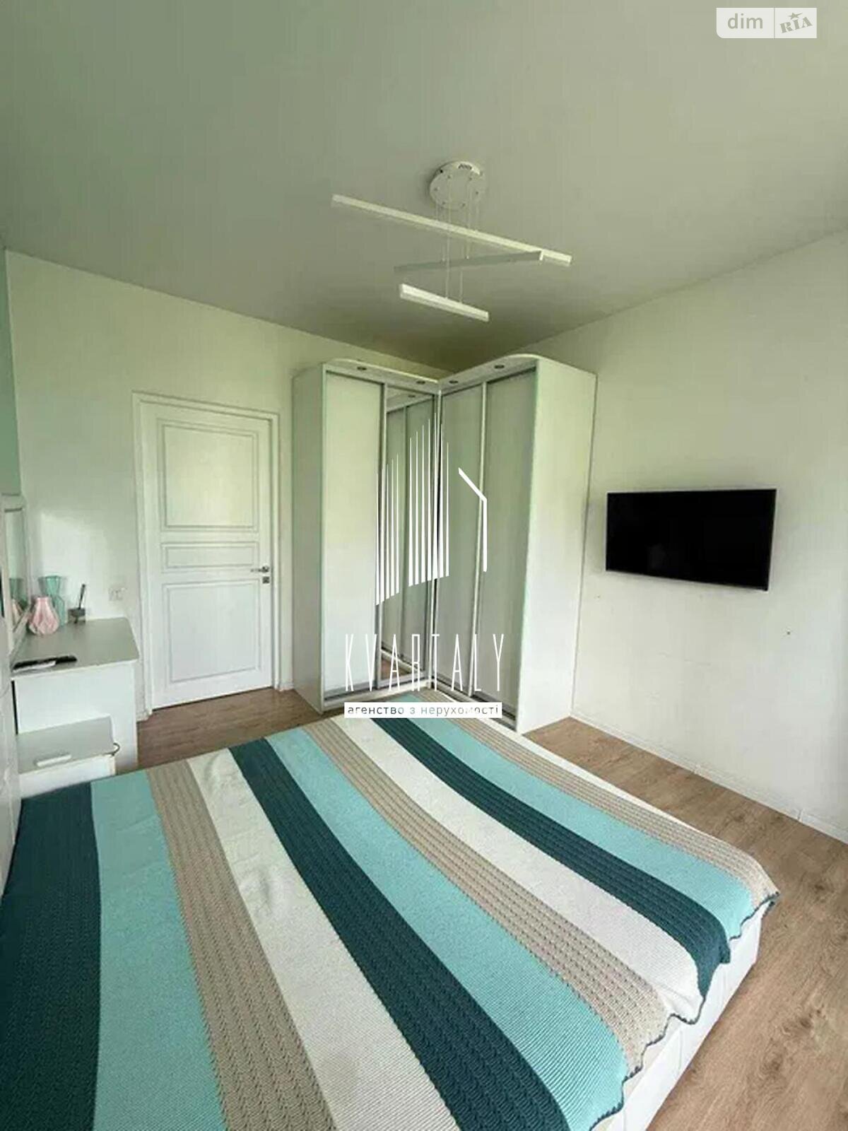 2-Room Apartment with Euro Renovation Near City Center