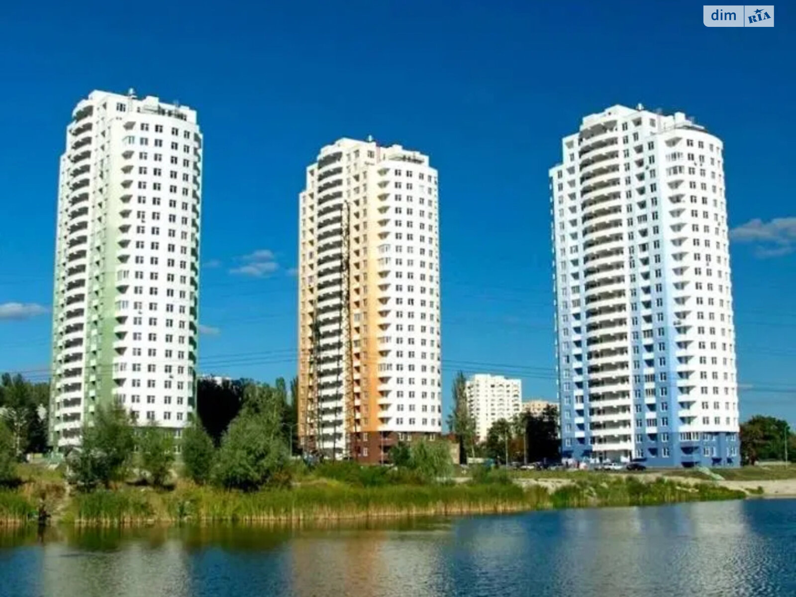 Cozy Studio Apartment in Ozernyi Complex with Lake View