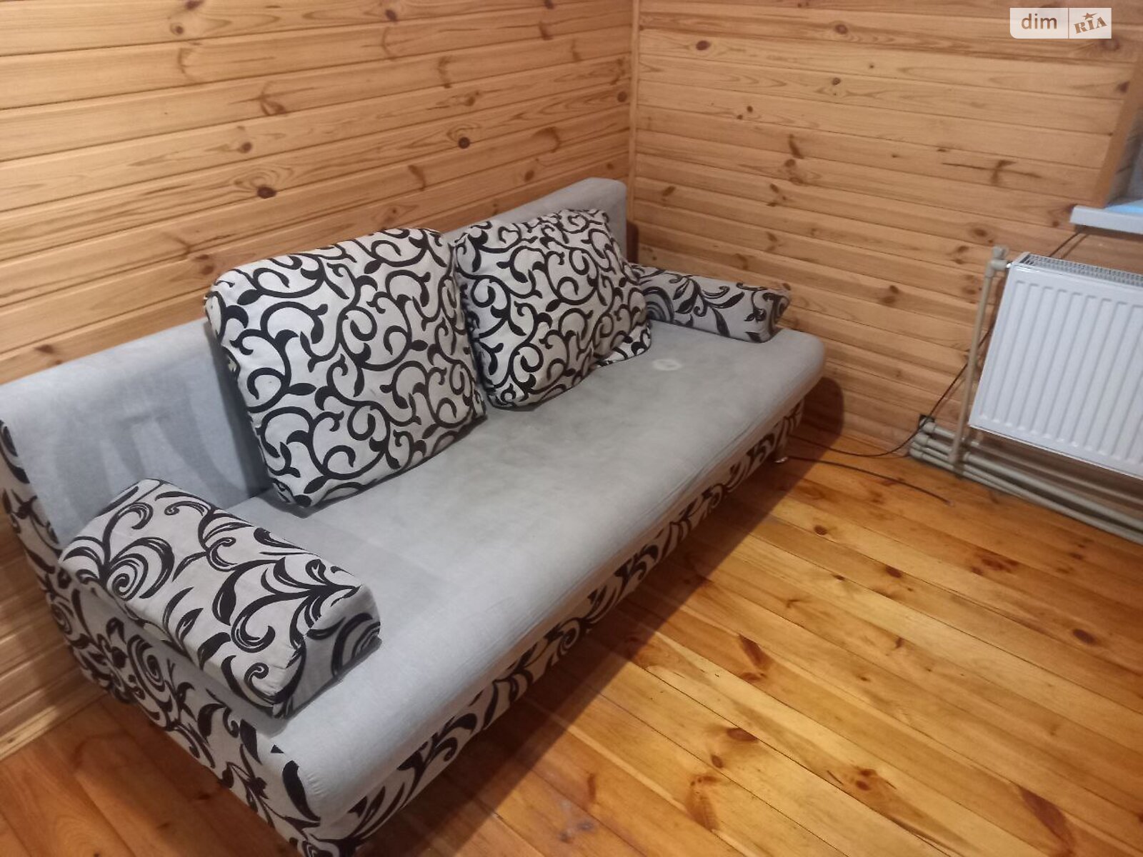 1-Room Apartment near Zashchitnikov Metro, Pavlenkovskaya Street