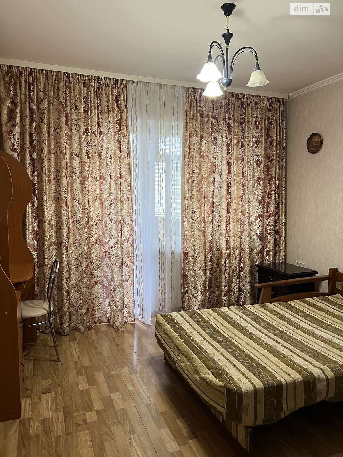 2-Room Apartment on Obolon Embankment with Dnipro River View