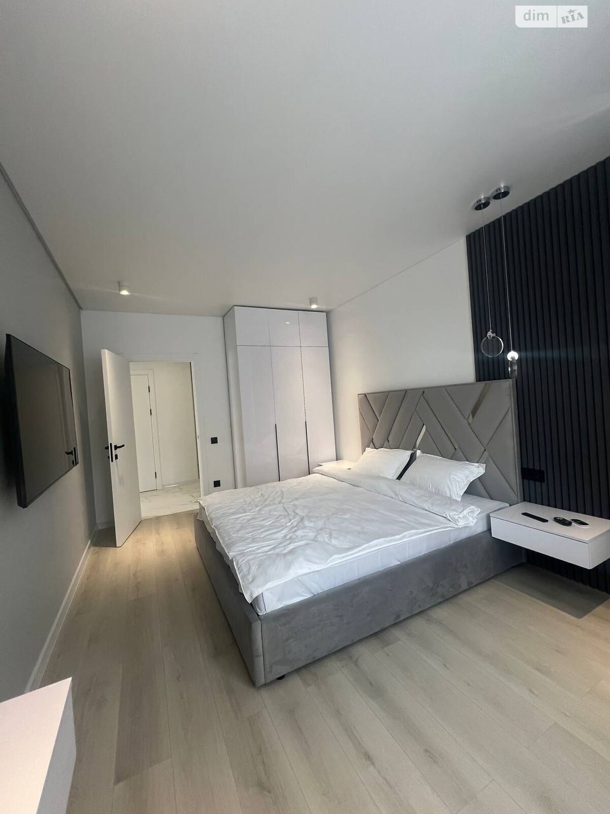 Spacious 2-Room Apartment in Kozatsky Complex with Mountain View