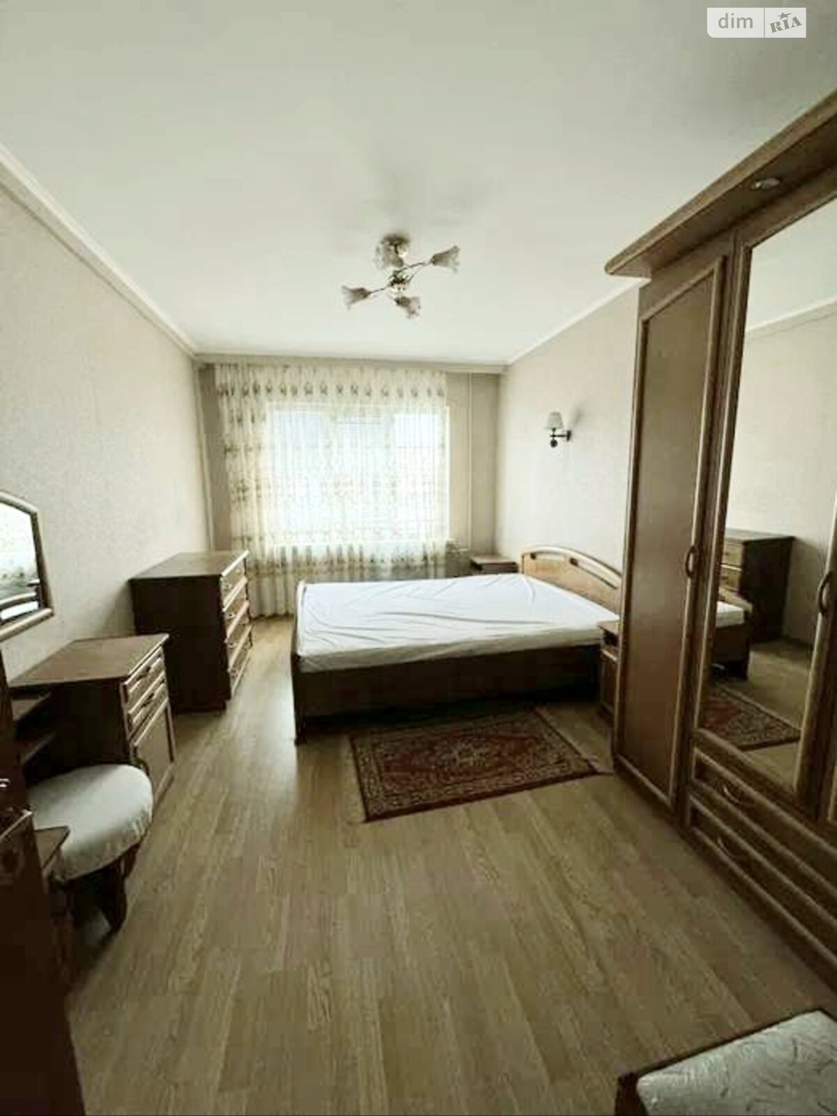 Spacious Family Apartment near Olgievsky Descent