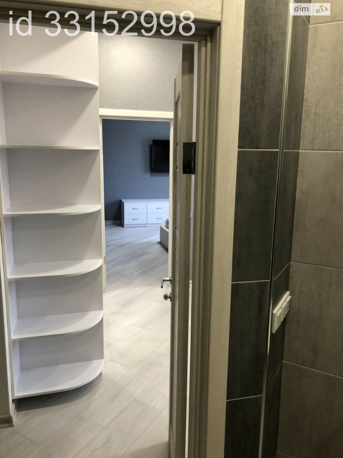 1-Bedroom Apartment in Mandarin Complex, Voloshkova Street