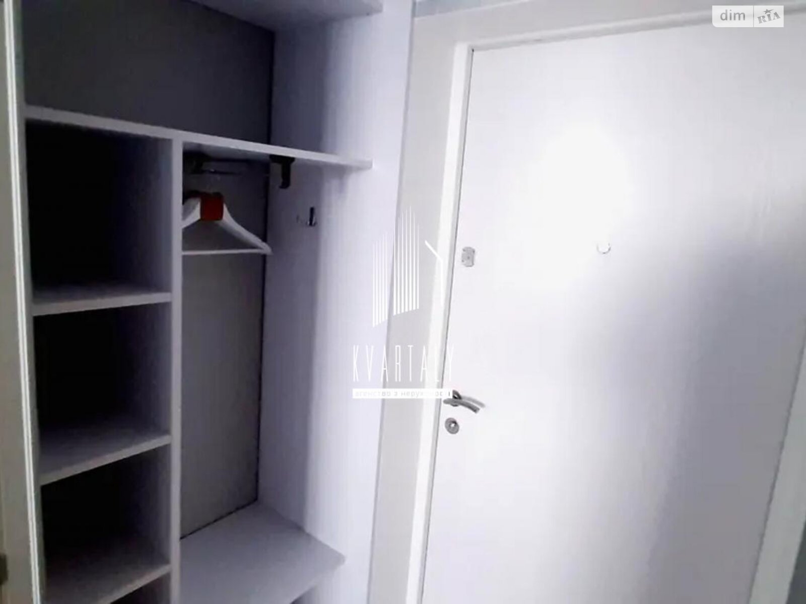 Furnished 1-room apartment near city center with great infrastructure