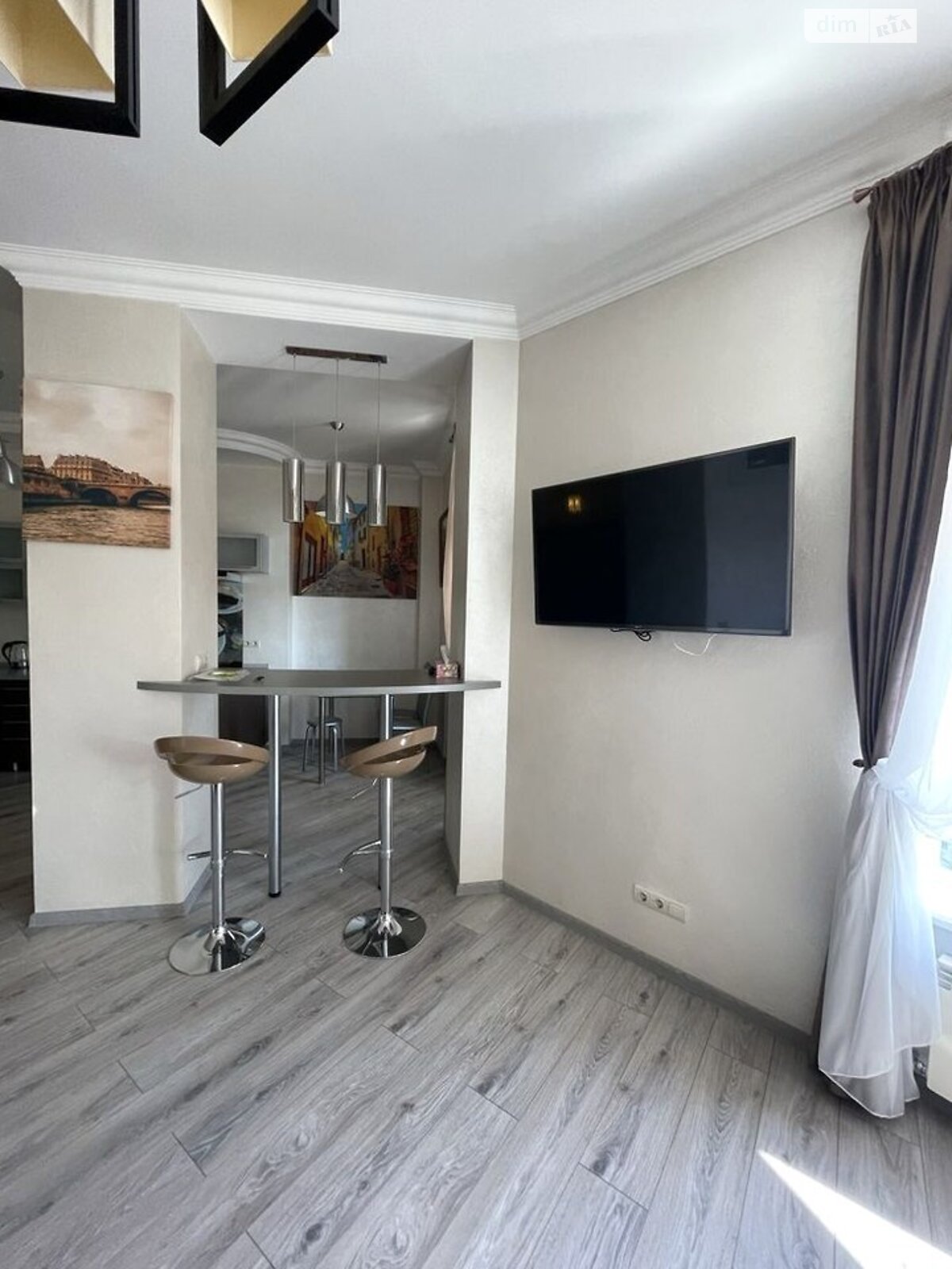 Cozy Studio Apartment with Full Furnishings