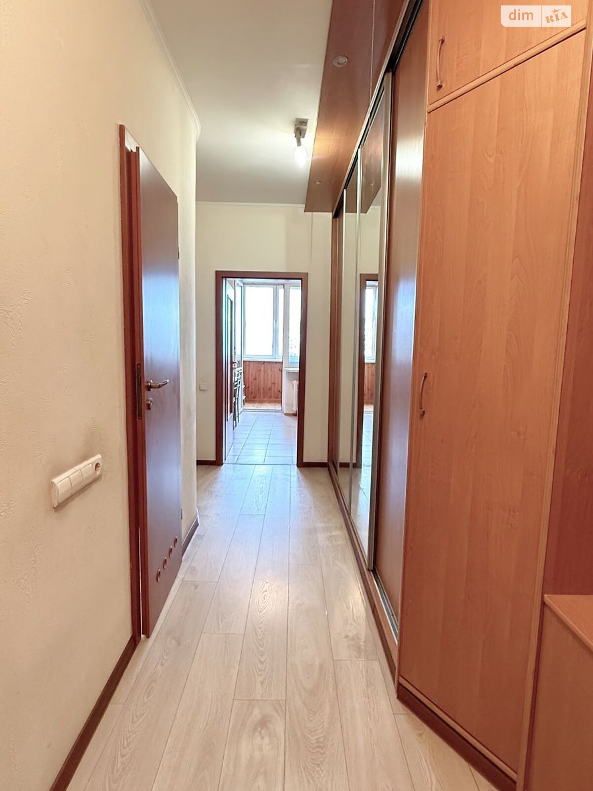 Cozy 1-Room Apartment on Akhmatova Street with Modern Amenities