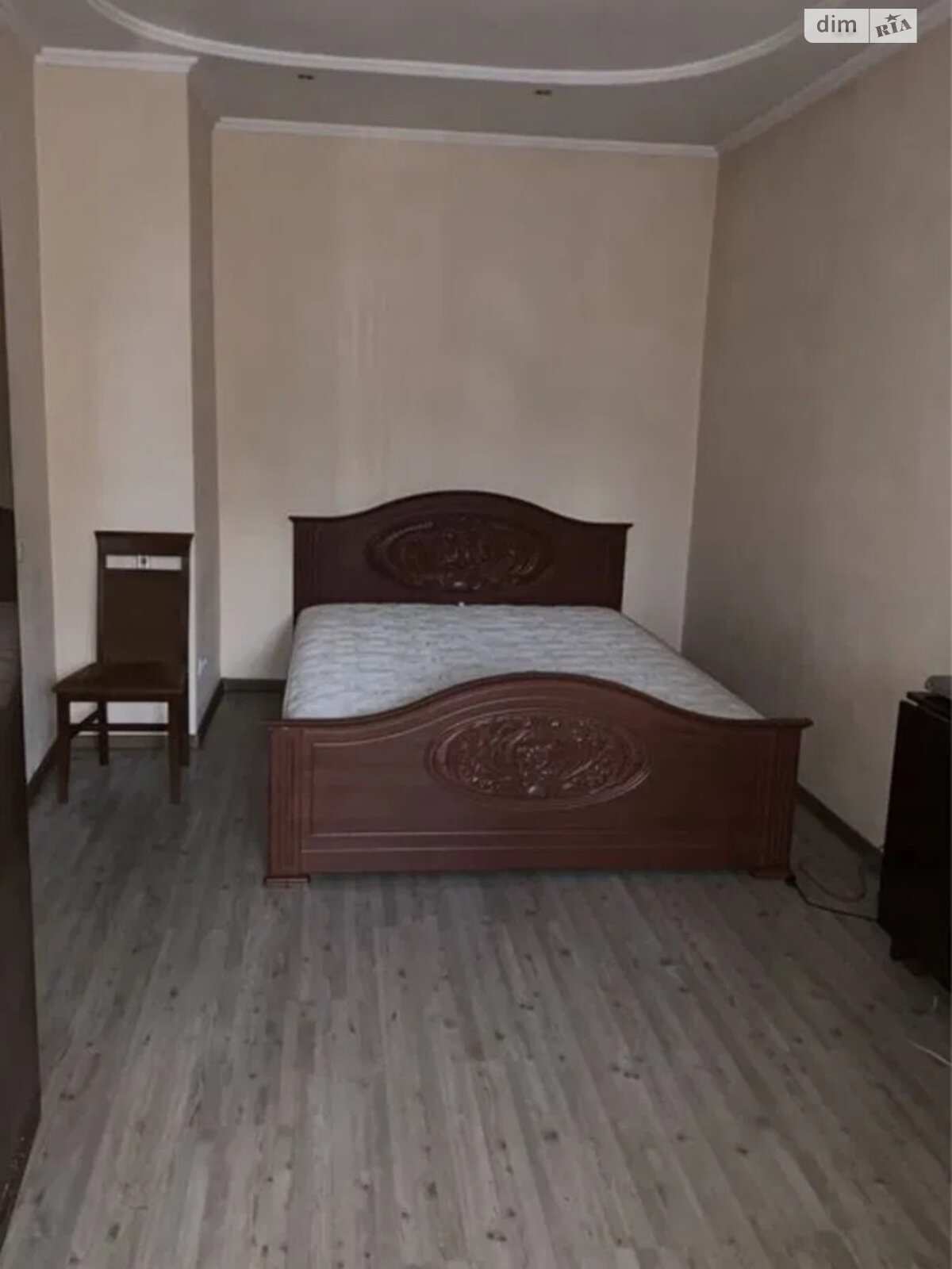 1-Room Apartment on Vadym Hetmana Street, Close to Shuljavska Metro