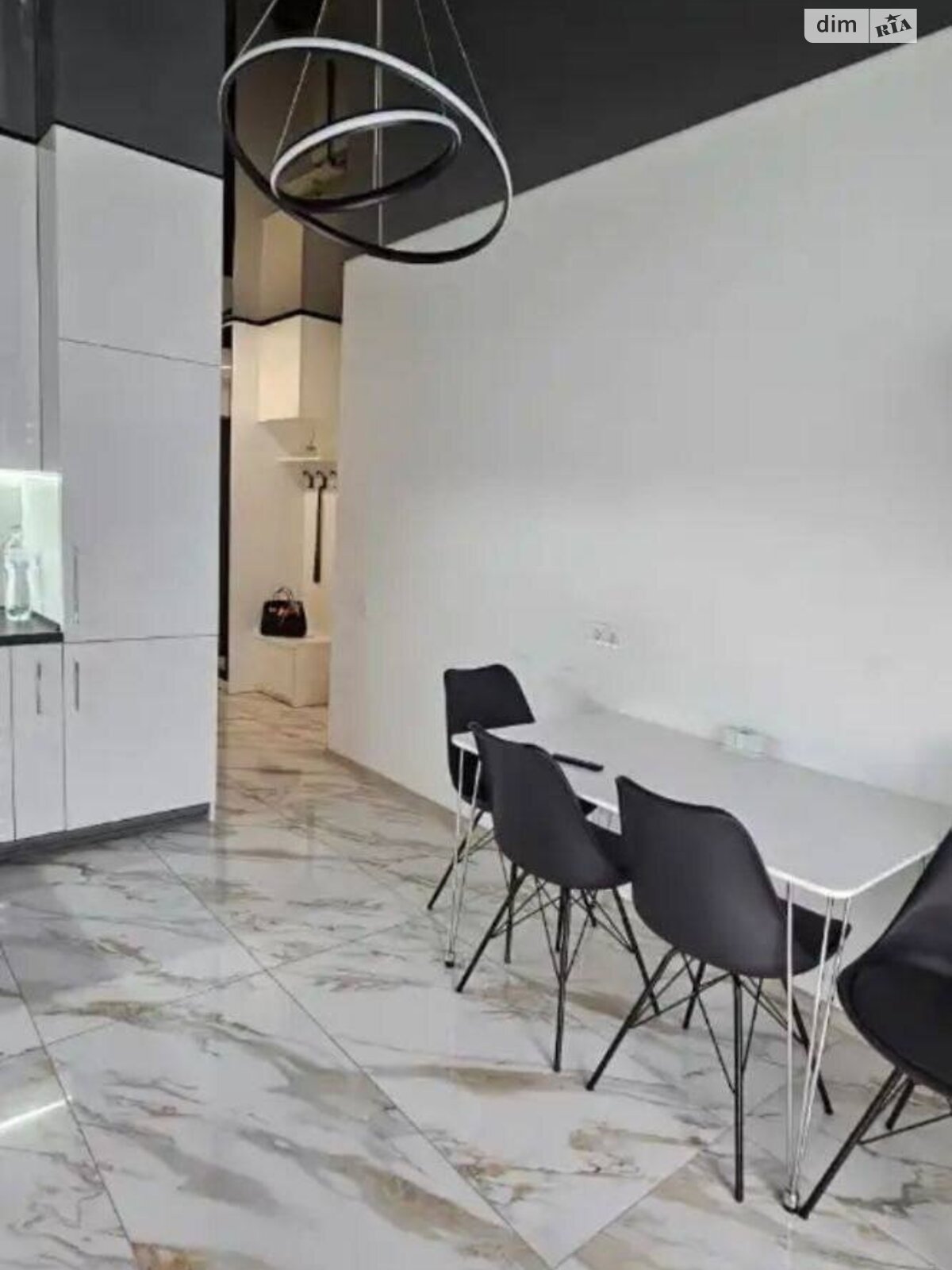 2-Room Business Class Apartment in 5 Continents Complex