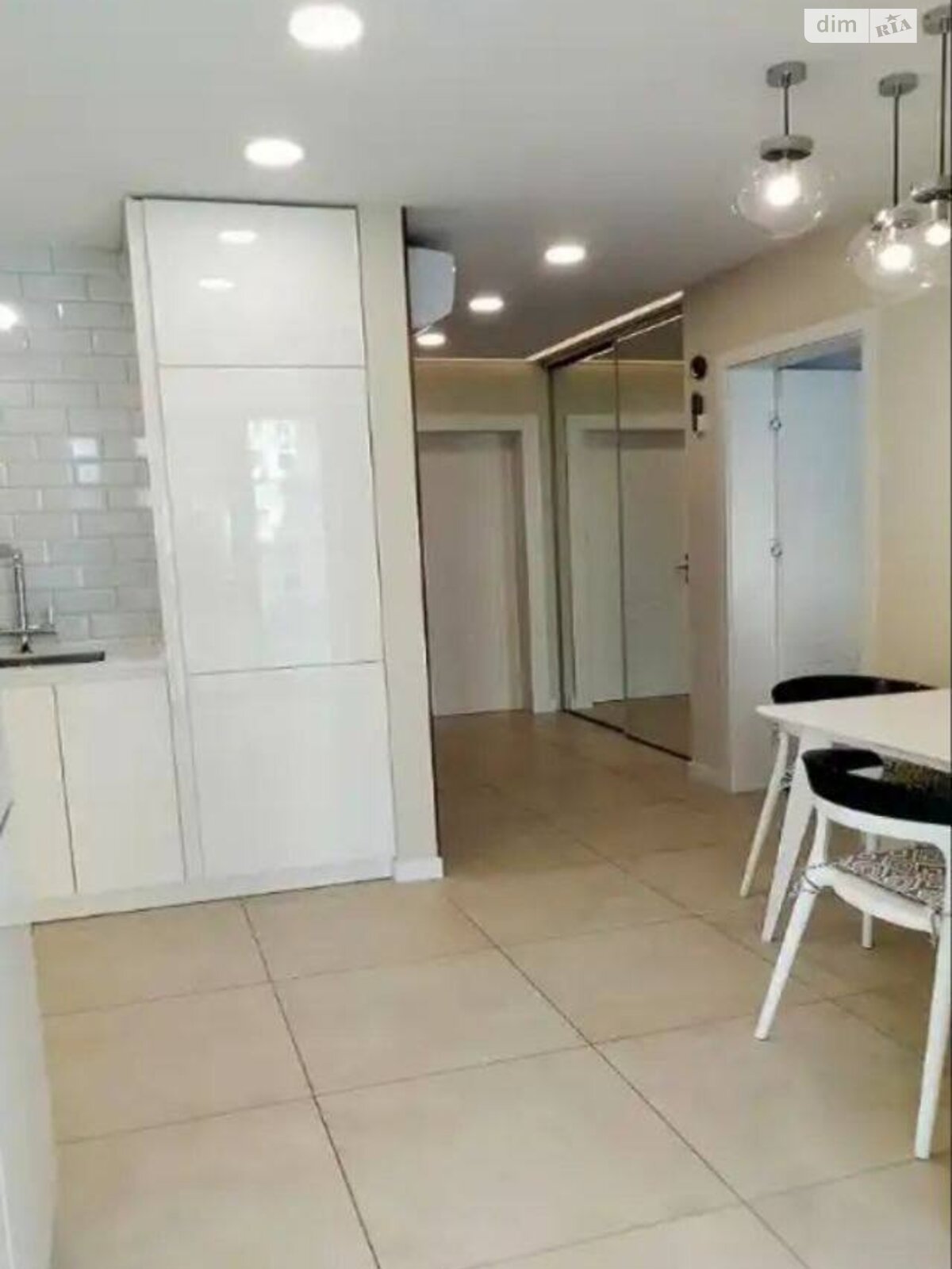 2-Room Apartment in Salut Complex, Premium Location
