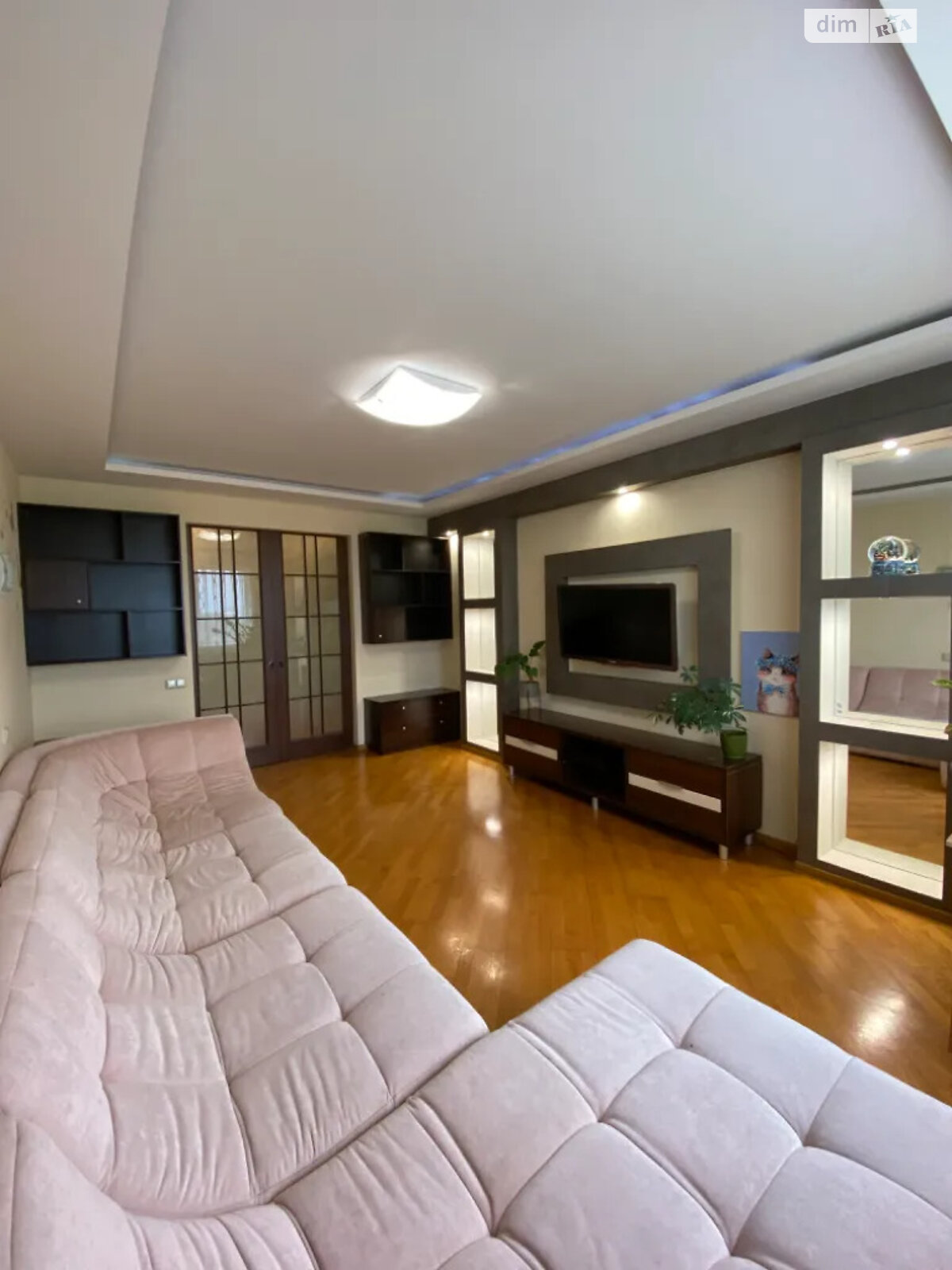 2-Room Apartment in Residential Complex 'Sozidatel'