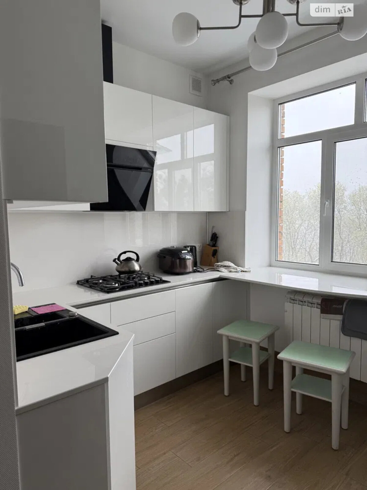 Cozy 1-bedroom apartment near park, well-equipped