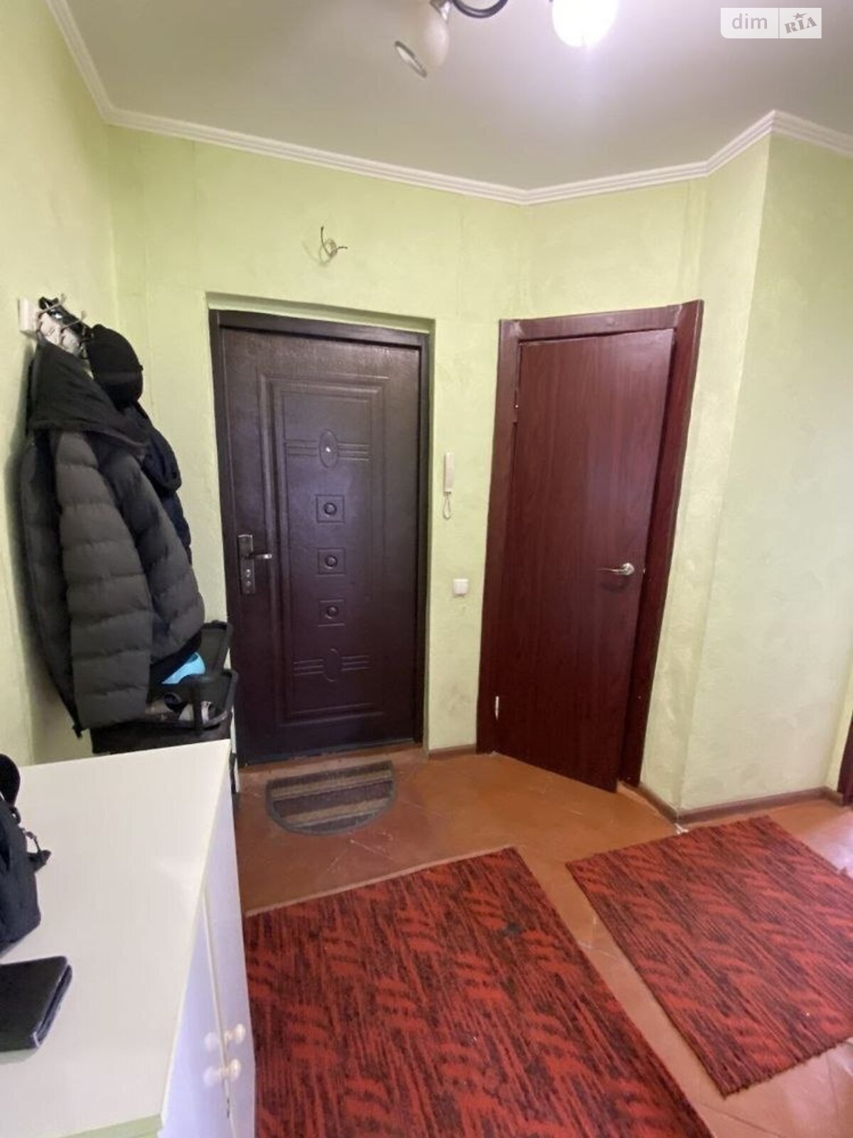 1-Bedroom Apartment with Central Heating and Furniture