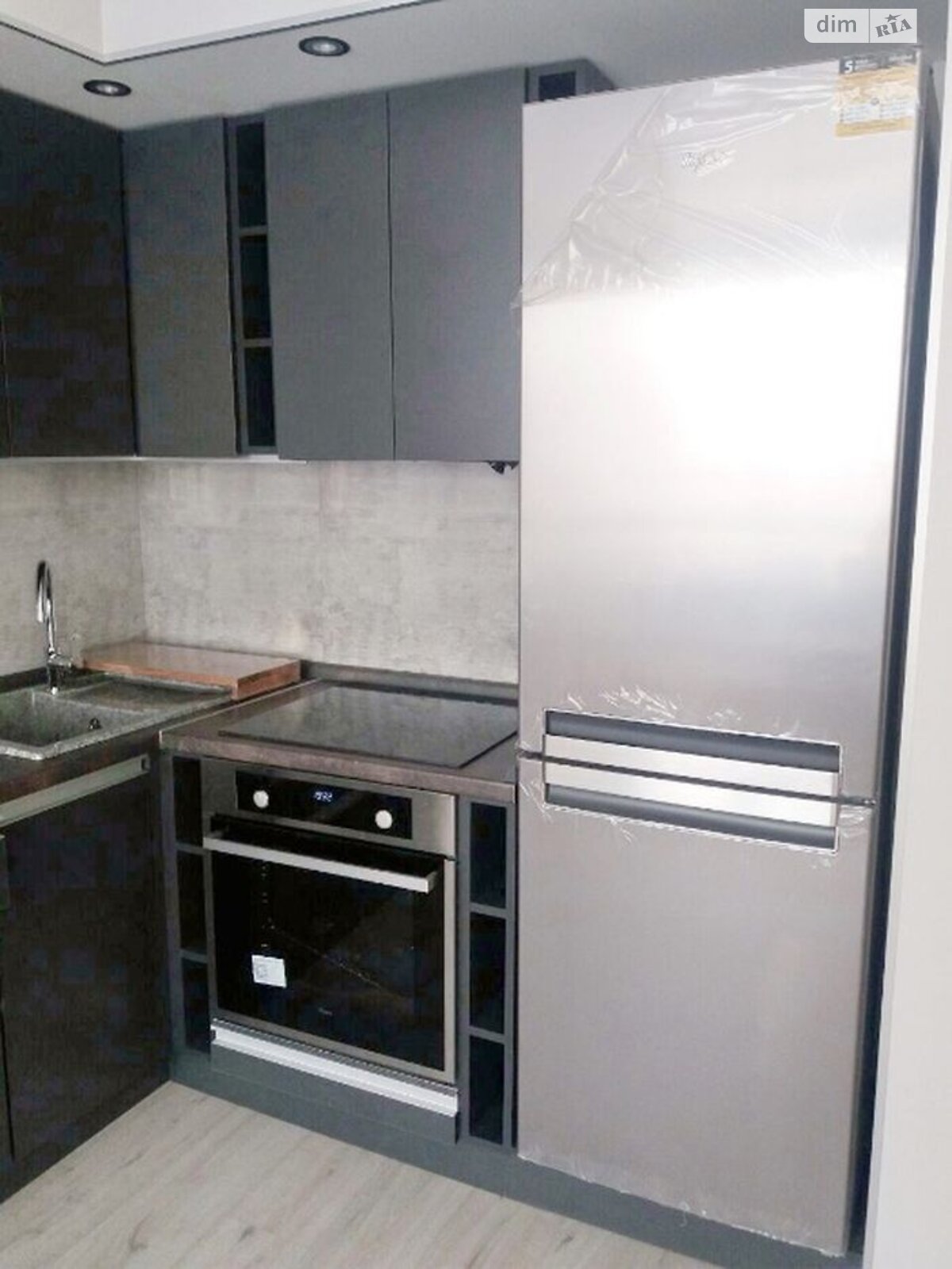 2-room studio apartment in central Kyiv with designer renovation