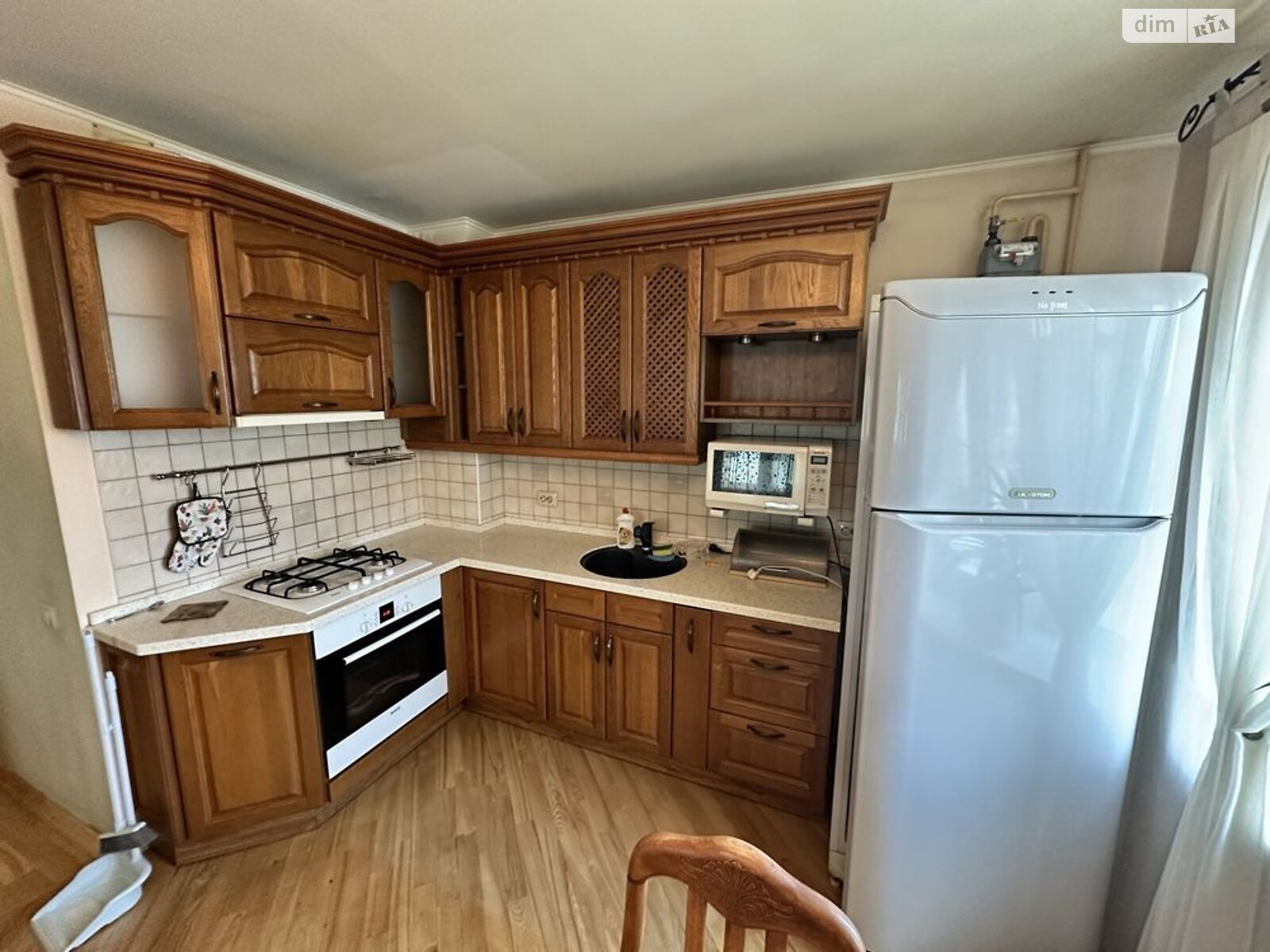 3-4 Room Apartment at Zhytomyr Neighborhood Peremohy-5, Generator Hrushevyi Street 12