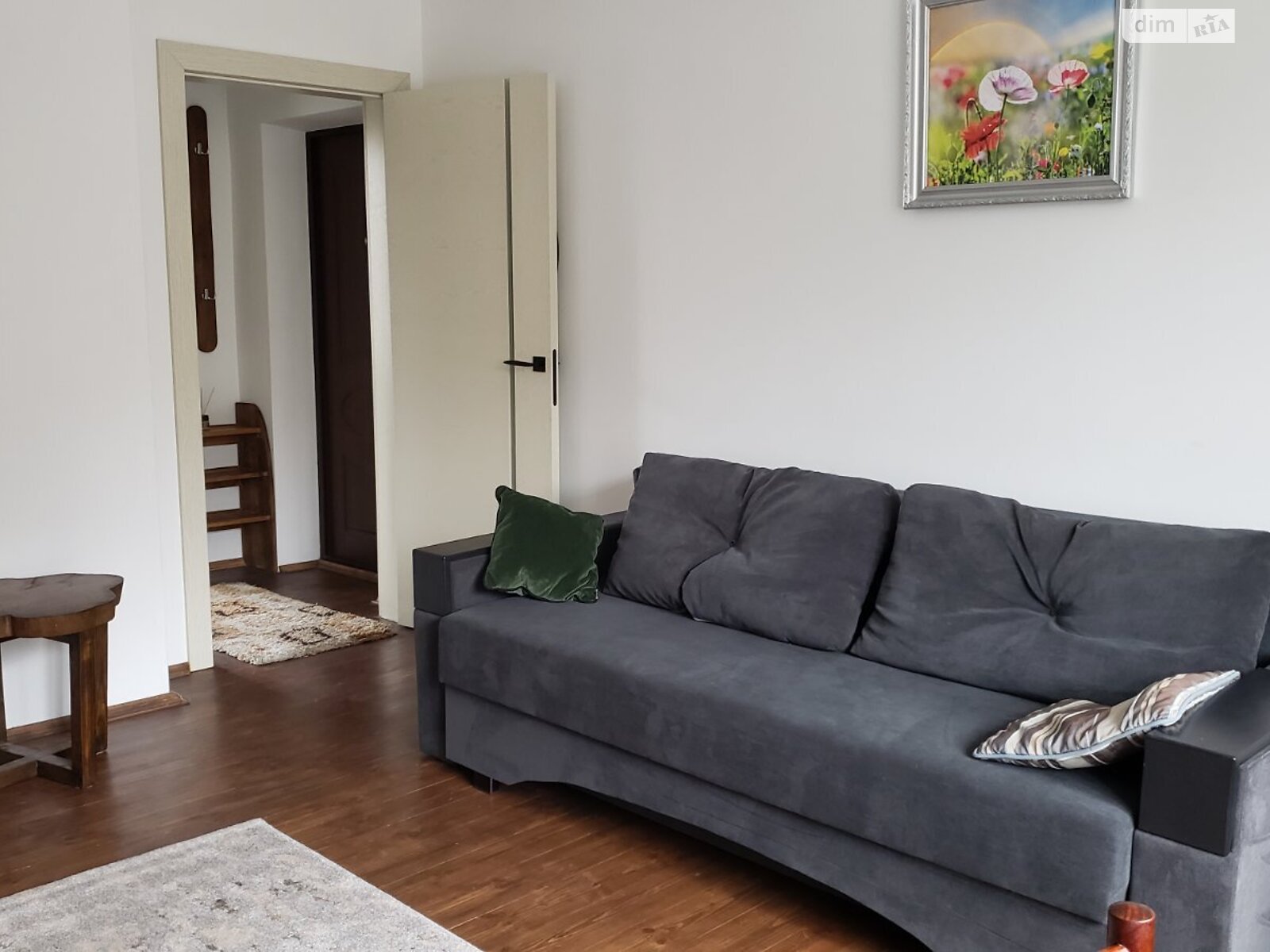 1-Bedroom Apartment near City Center, 2 Stops from Central Area