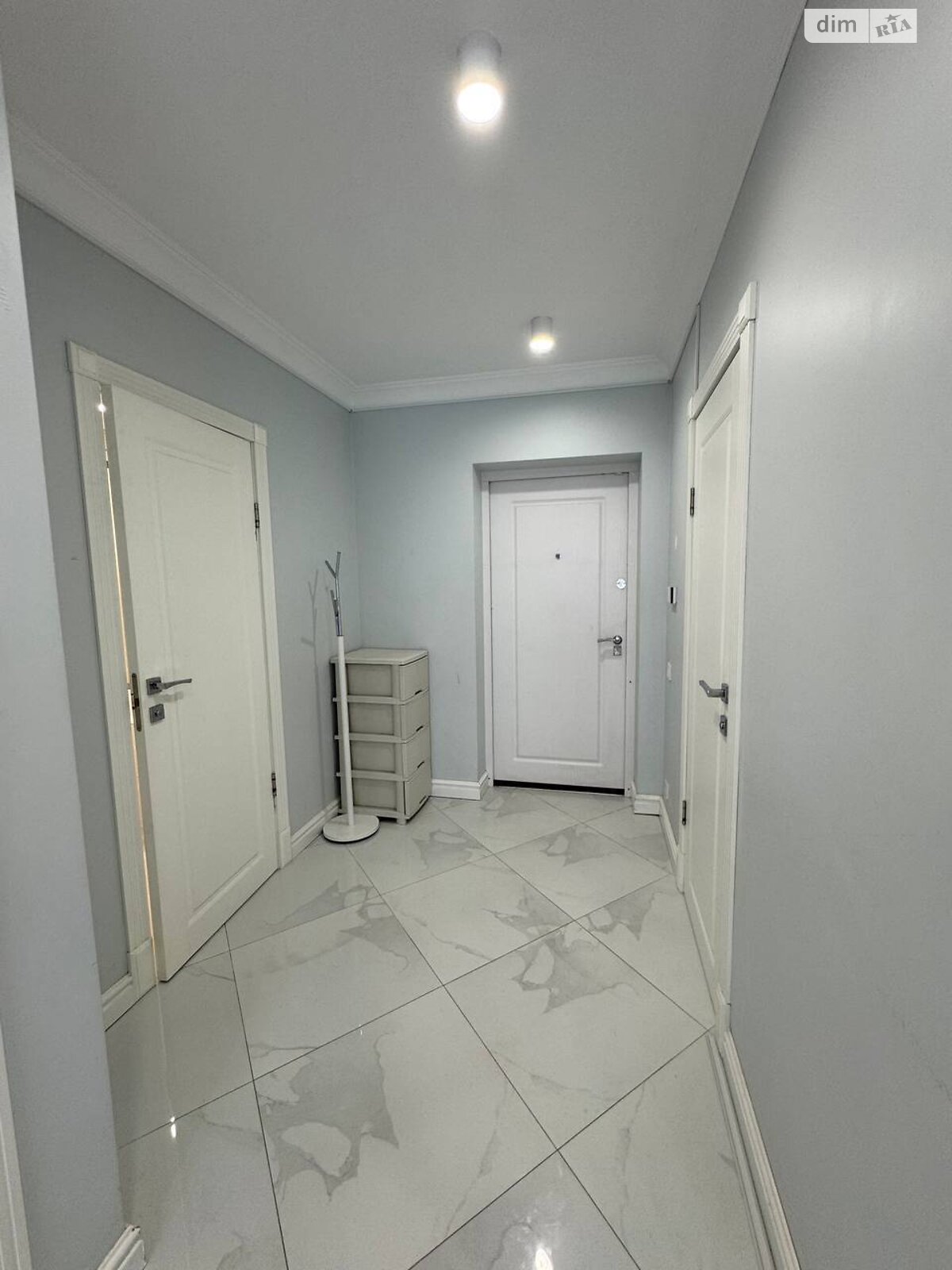 Spacious 1-bedroom apartment in Avalon Light complex