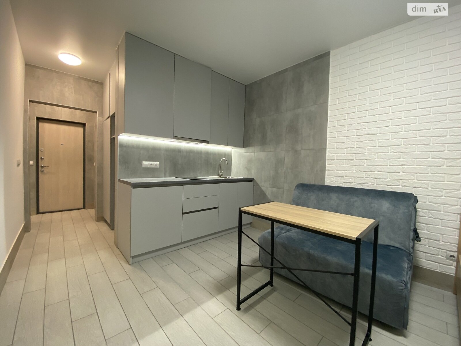 1-Bedroom Apartment in Perlyna Nivky Complex with Designer Renovation