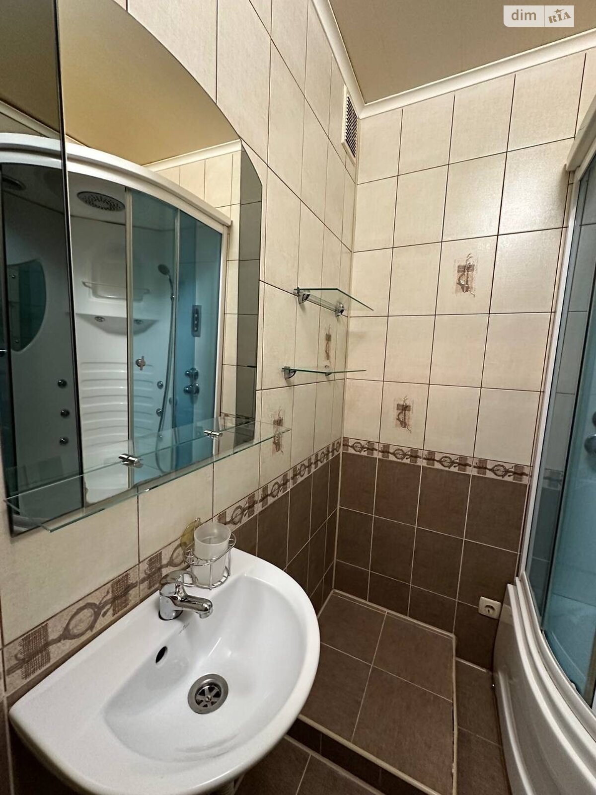 2-Room Apartment in Southwest District with Full Amenities