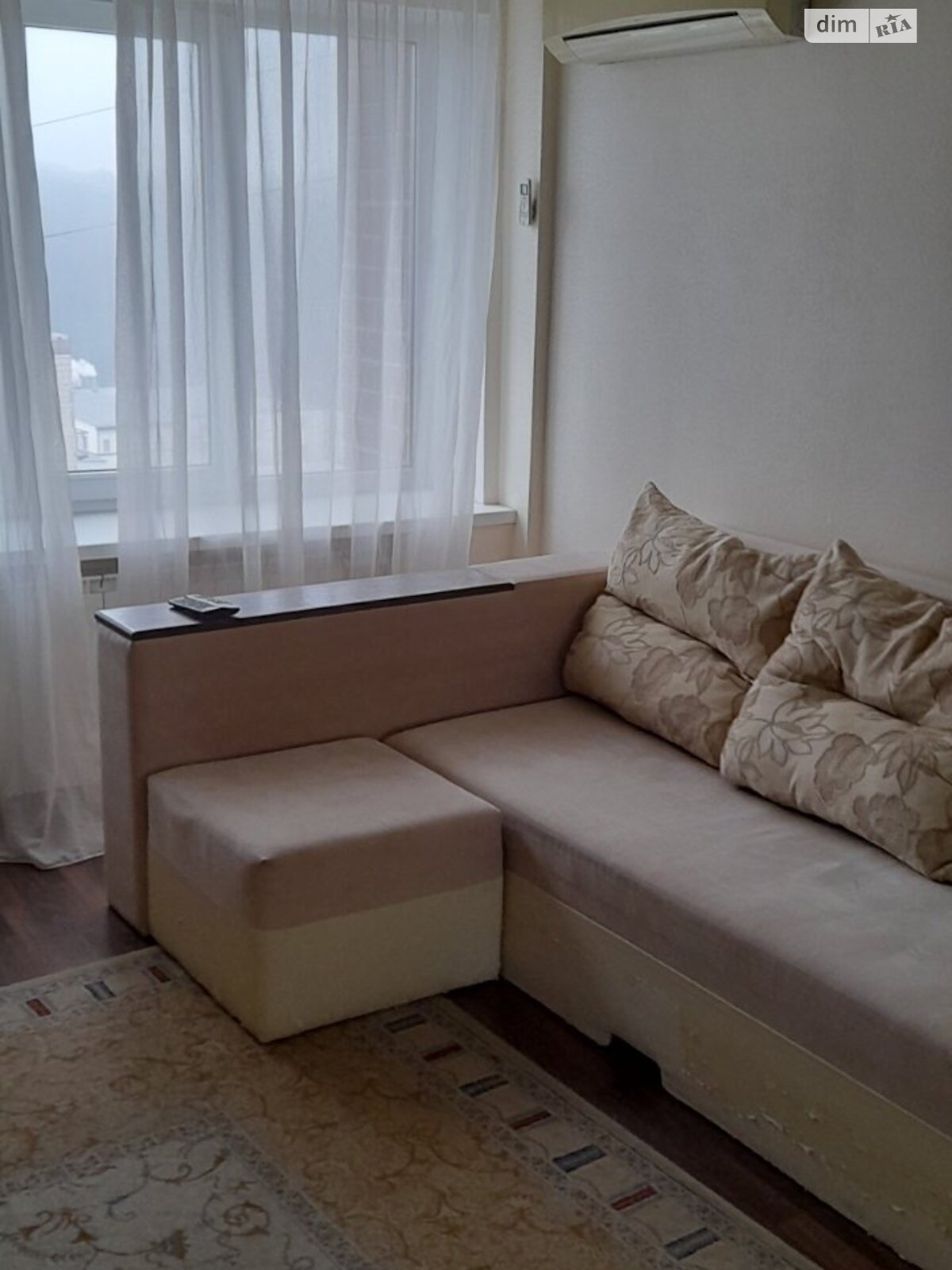 1-Room Apartment near Ocean Plaza Mall, Lybidska Metro