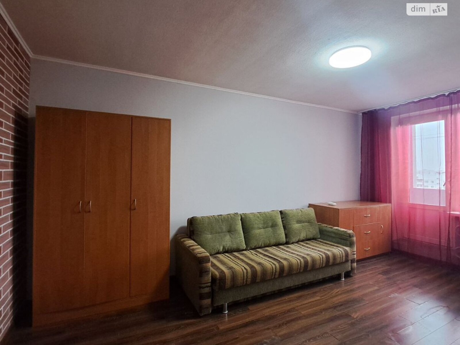 1-Room Apartment on Saltkivka, Near Metro
