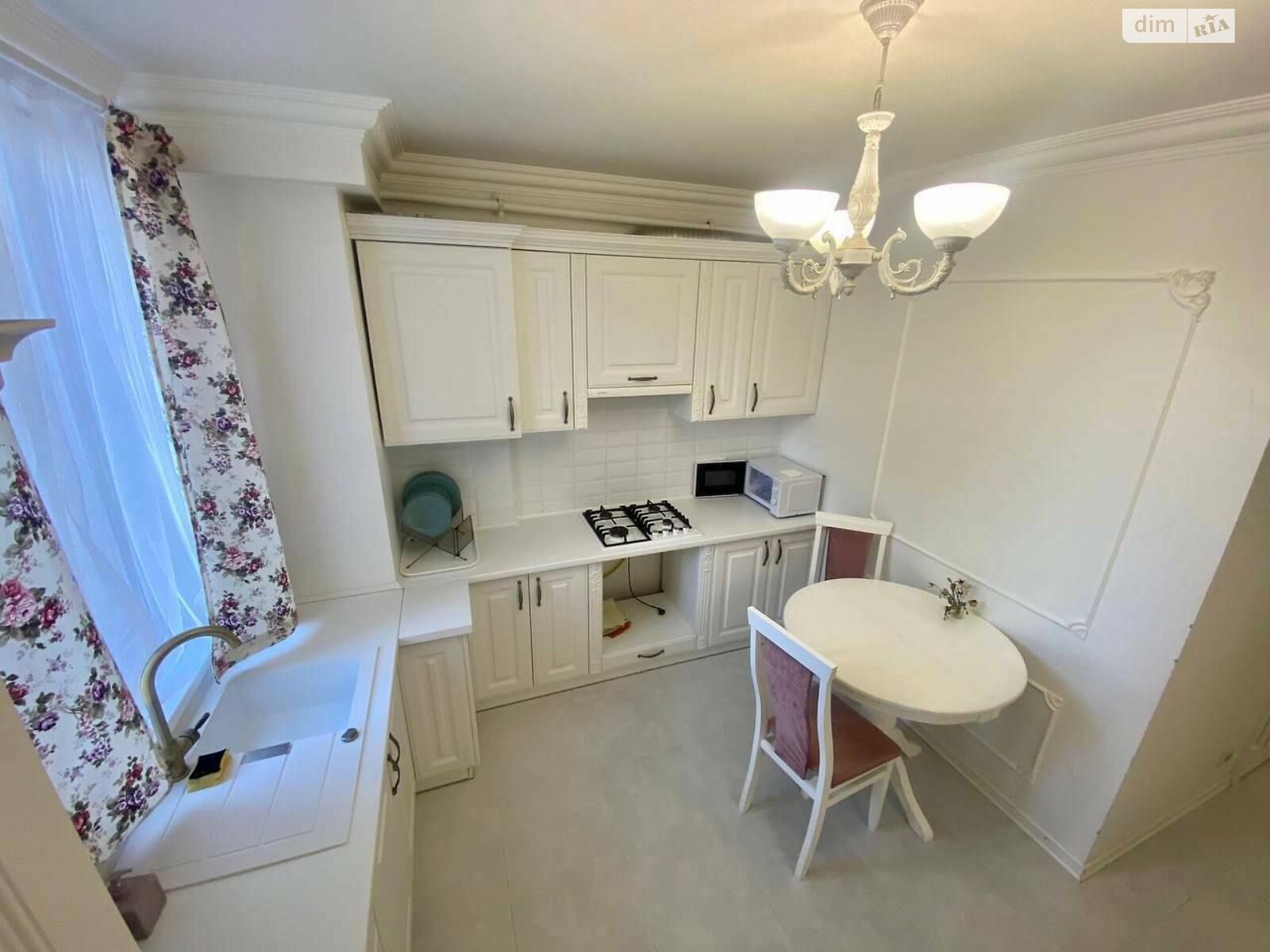 2-bedroom apartment in Lviv, Shevchenko Street, near city center