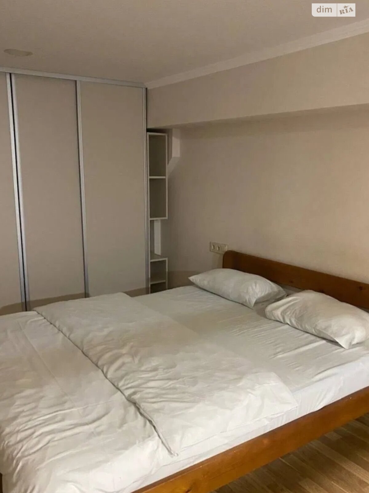 Two-Level Studio Apartment near Beresteiska and Shuliavska Metro Stations