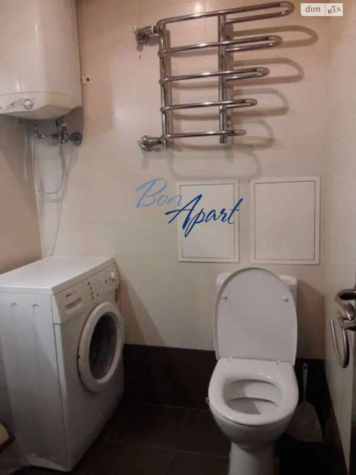 Spacious Central Apartment with Two Separate Bedrooms and Comfort Features