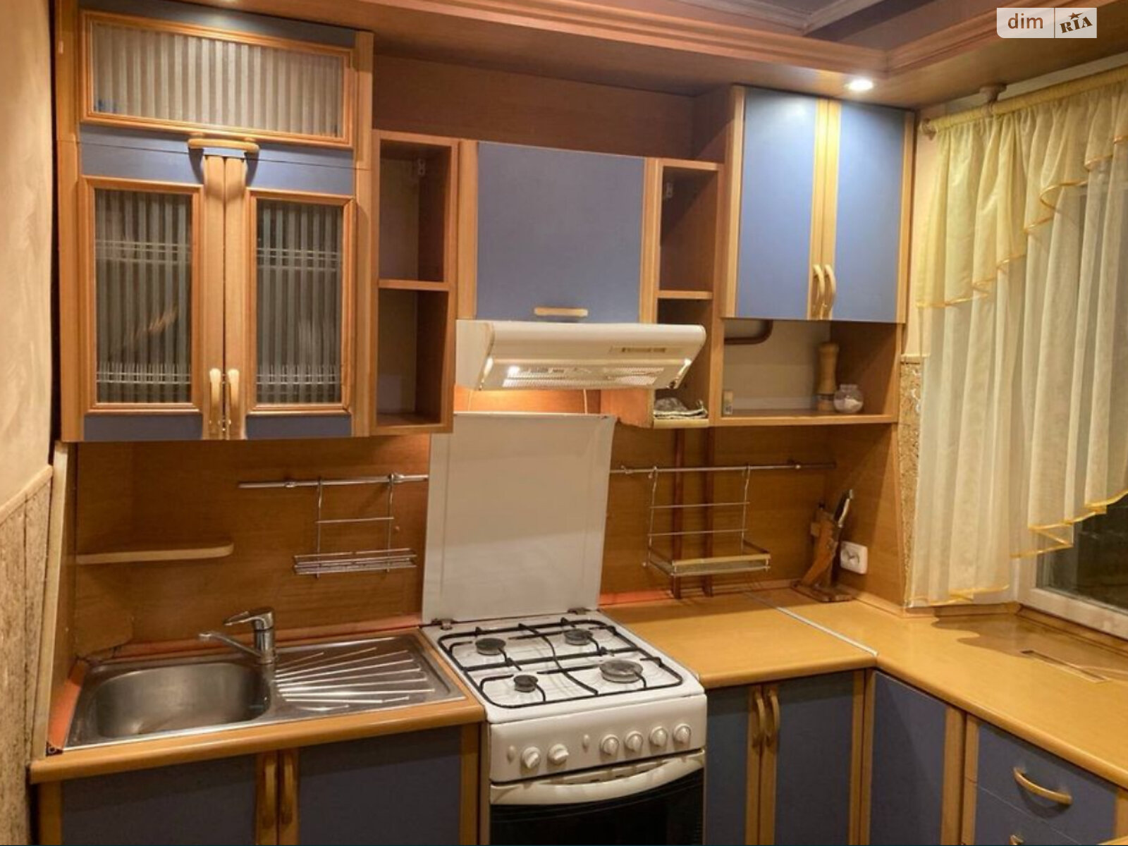 2-Room Apartment in Southwest District with Good Repair and Amenities