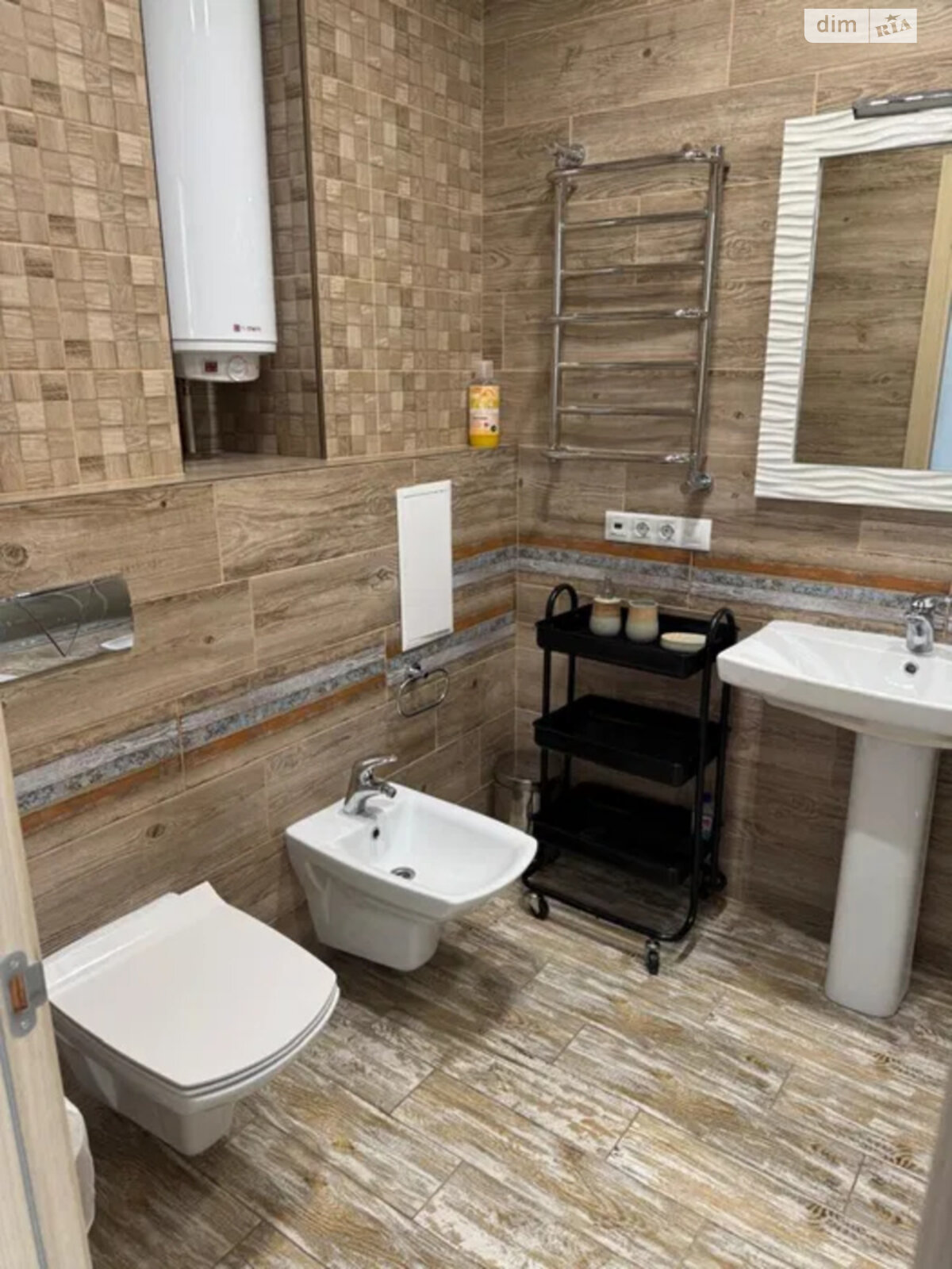 2-Bedroom Apartment in Comfortable Residential Complex