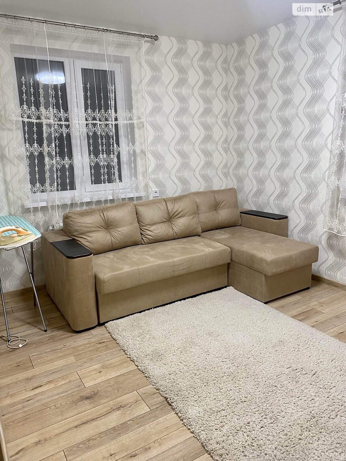 Luzanovsky Park Apartment with Capital Renovation, No Pets Allowed
