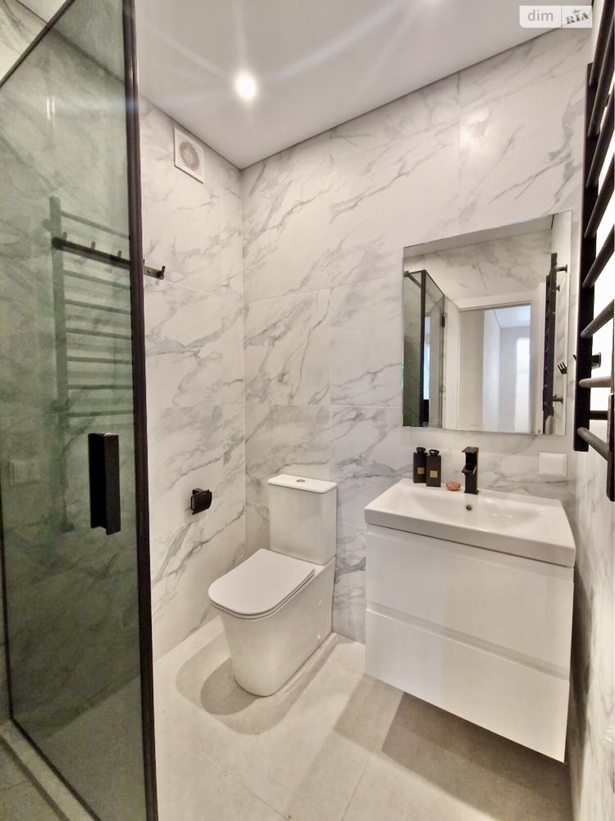 2-Room Apartment in Krashchyi Dim Complex, 12th Floor