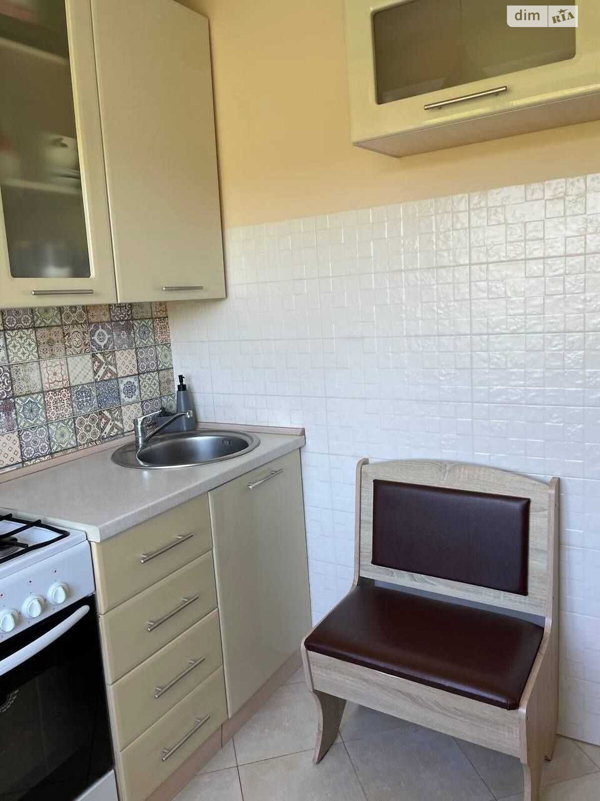 2-Room Apartment on Stryiska Street with Comfortable Design