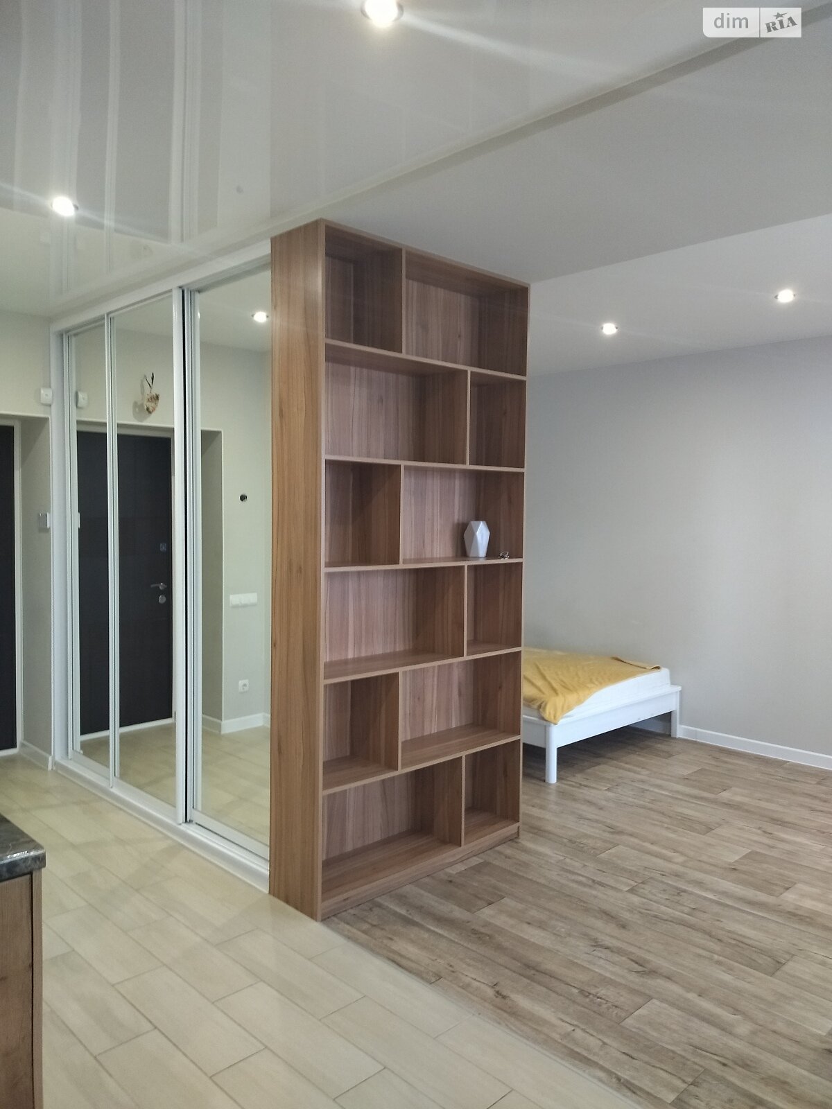 1-Room Apartment in New Building with Modern Renovation