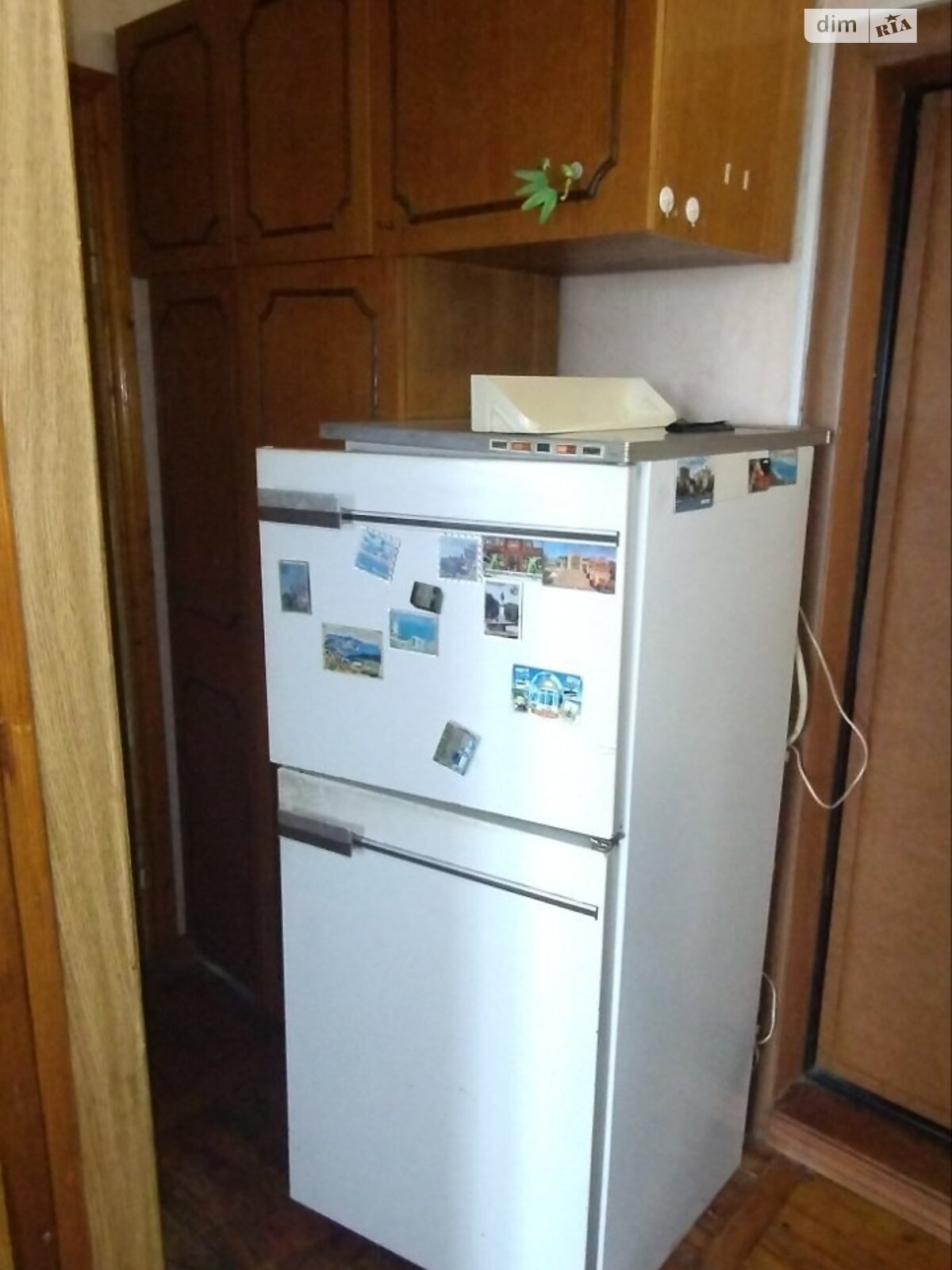 2-Room Apartment on Saltovka, 5th Floor, Separate Rooms, Balcony
