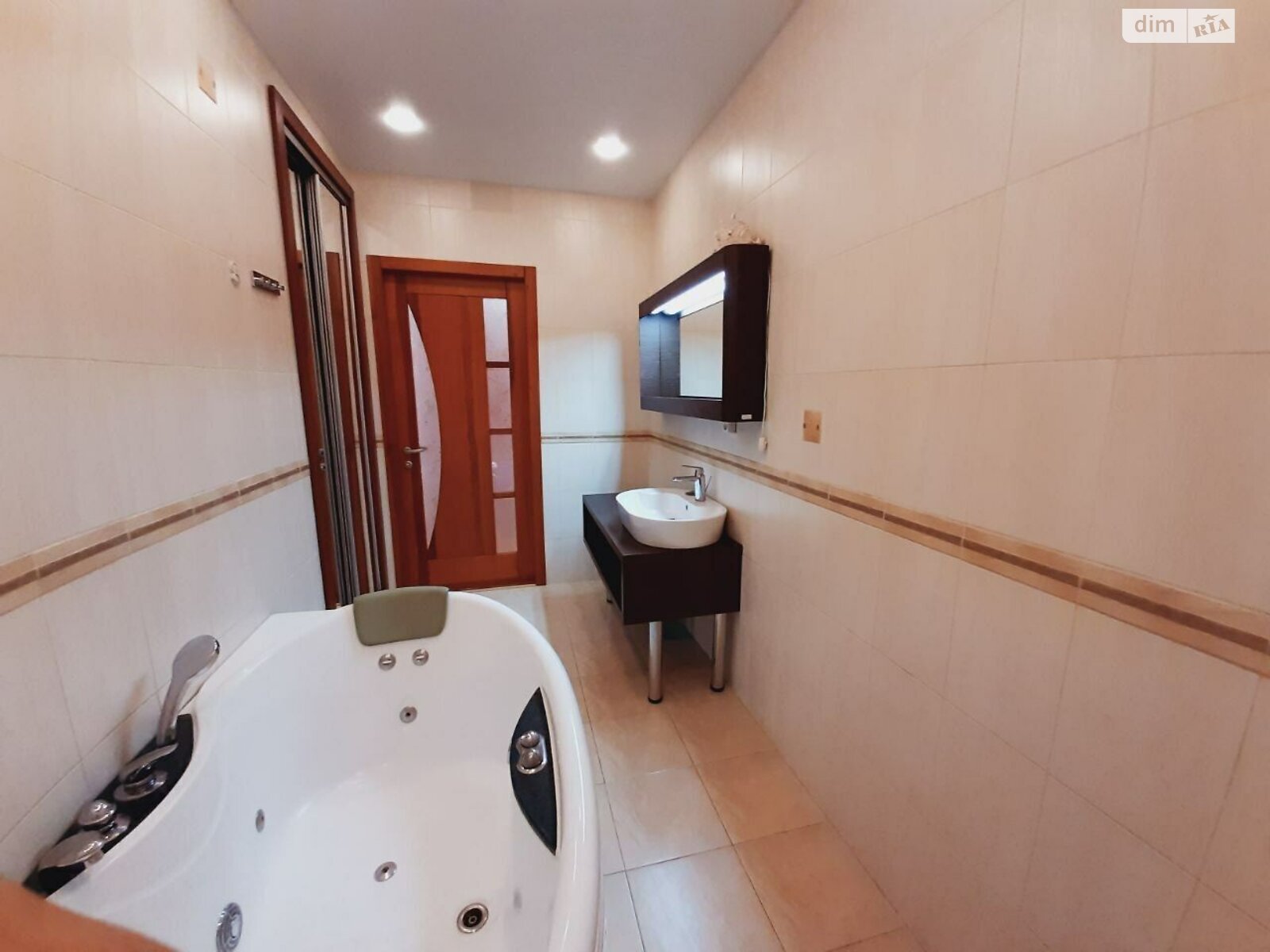 Cozy 2-Room Apartment on Pobedy Street, Well-Equipped and Comfortable