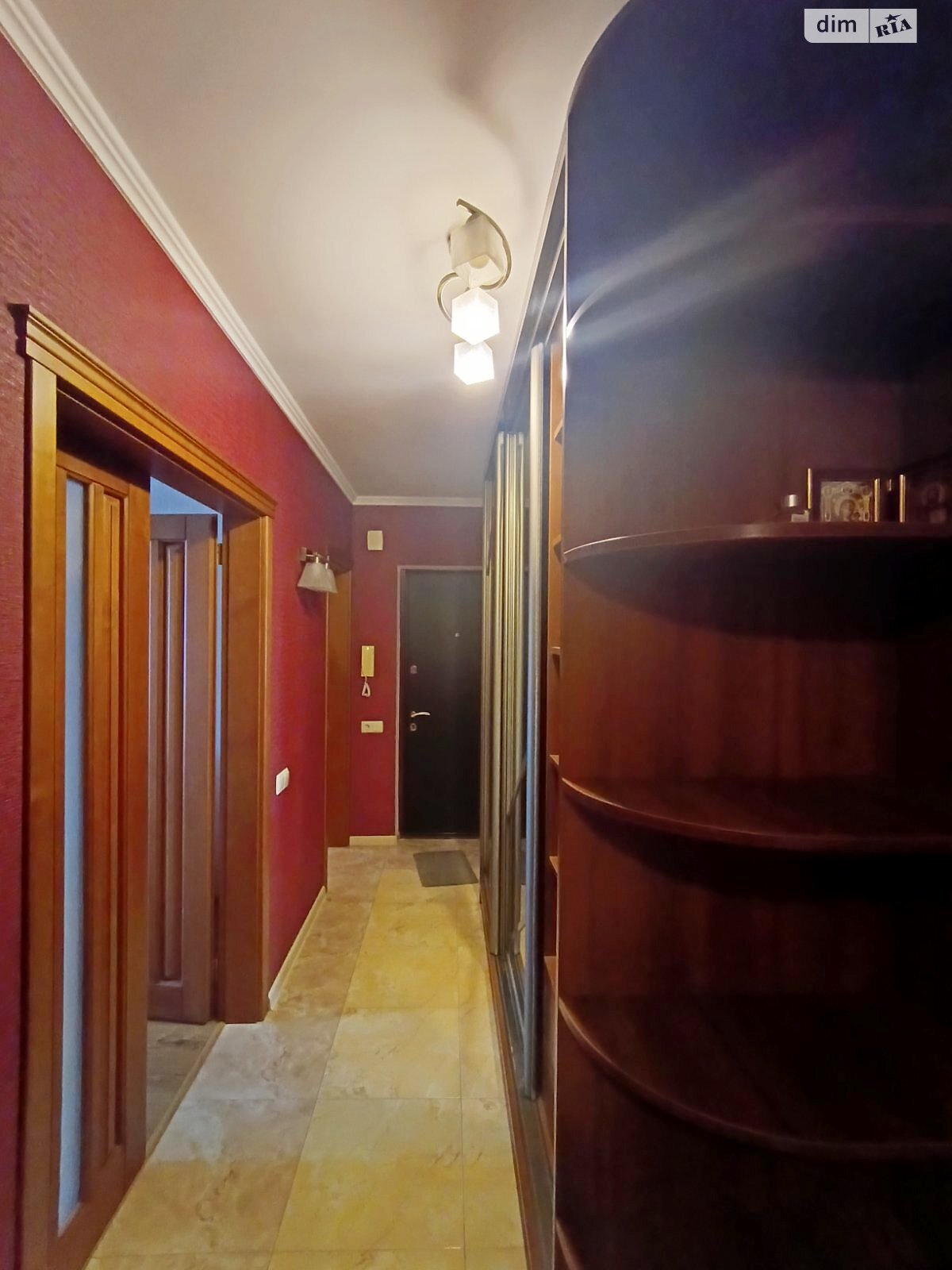 3-Room Apartment at Tairova, Koroleva/Viliamsa Street