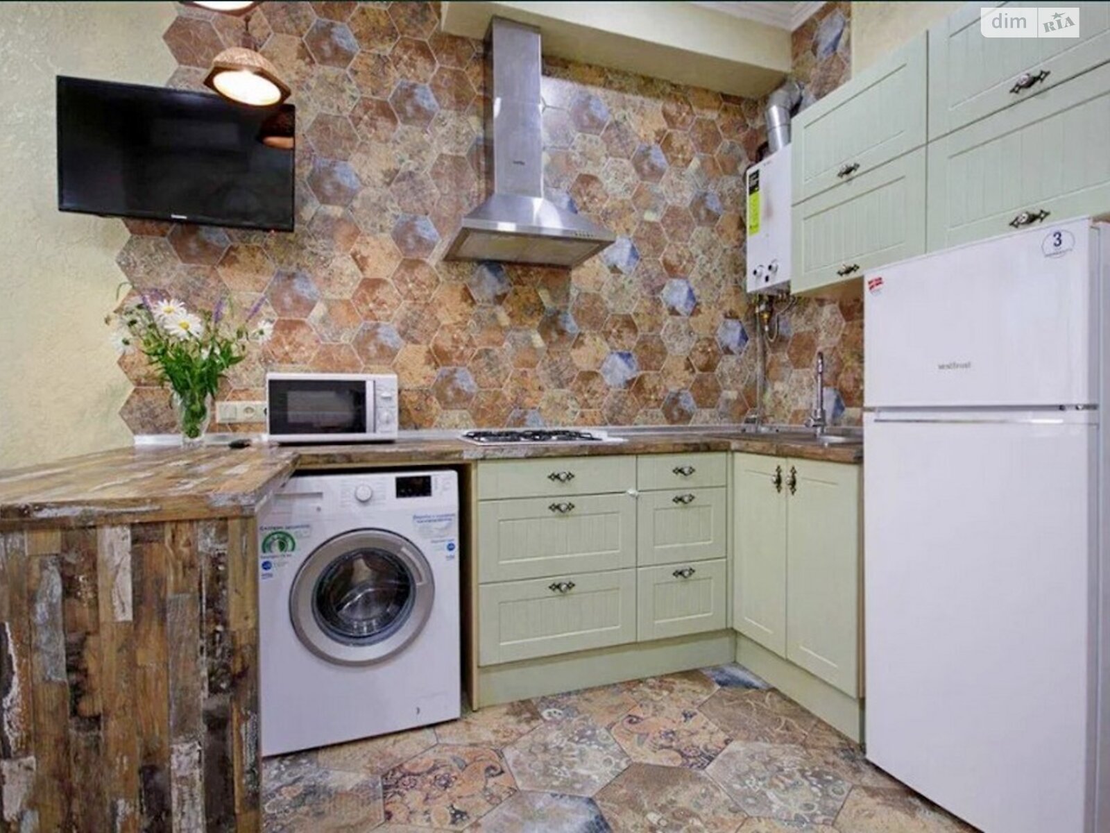 Cozy 1-Bedroom Apartment in City Center with Eurorepair
