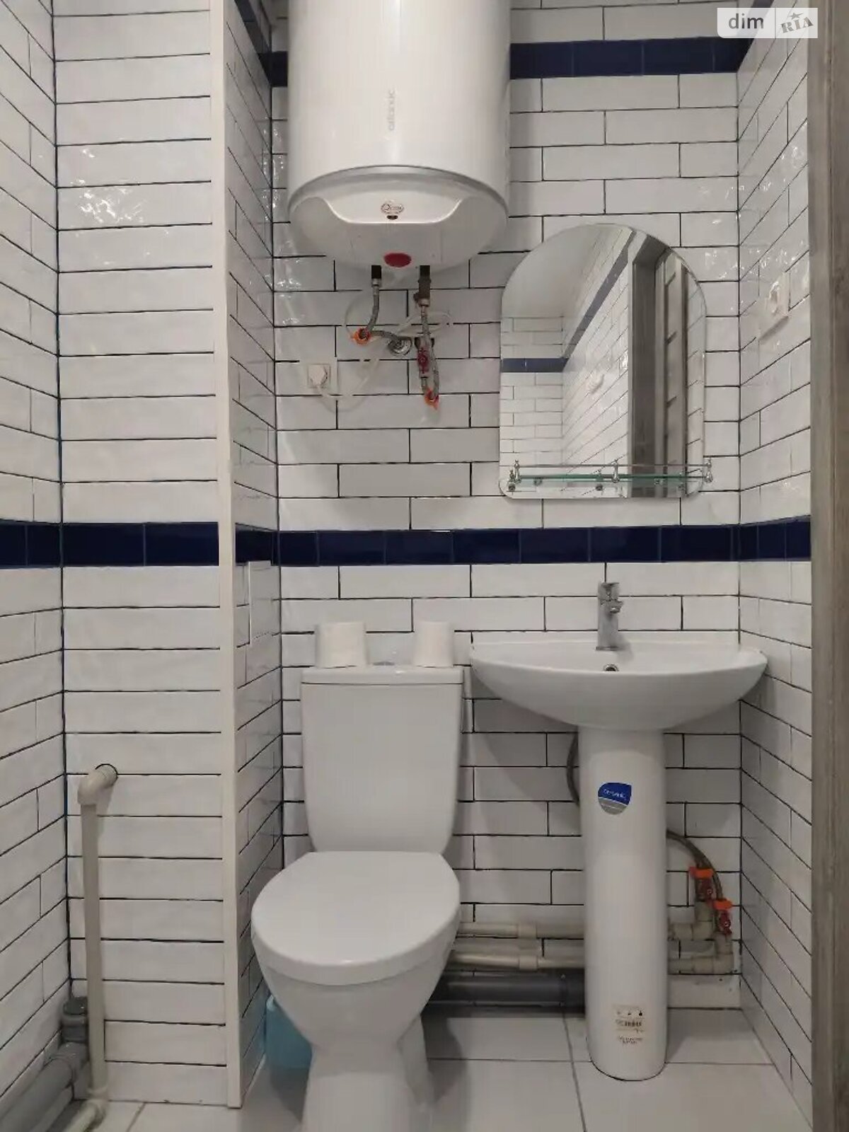 2-Room Apartment on Voskresenska Street