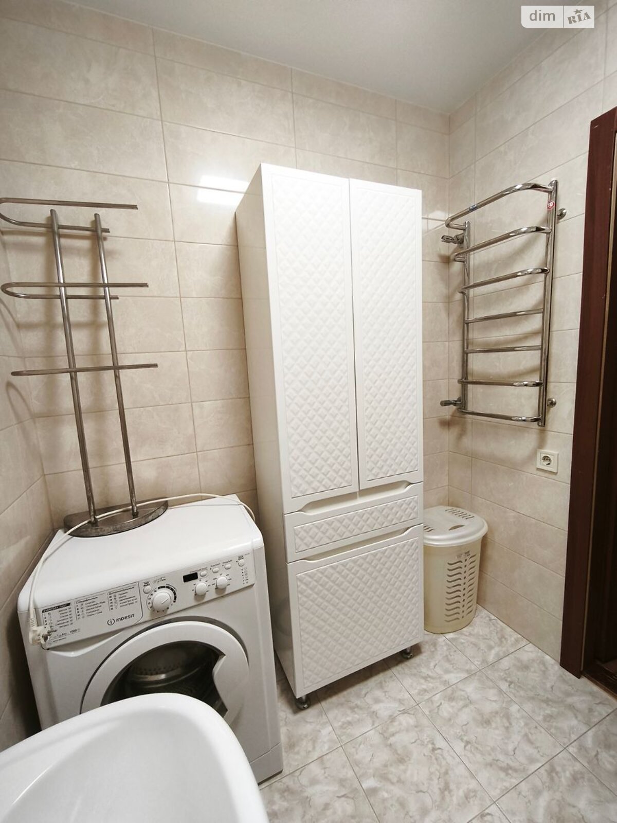 Spacious Apartment in Krister Grad Complex with Modern Amenities