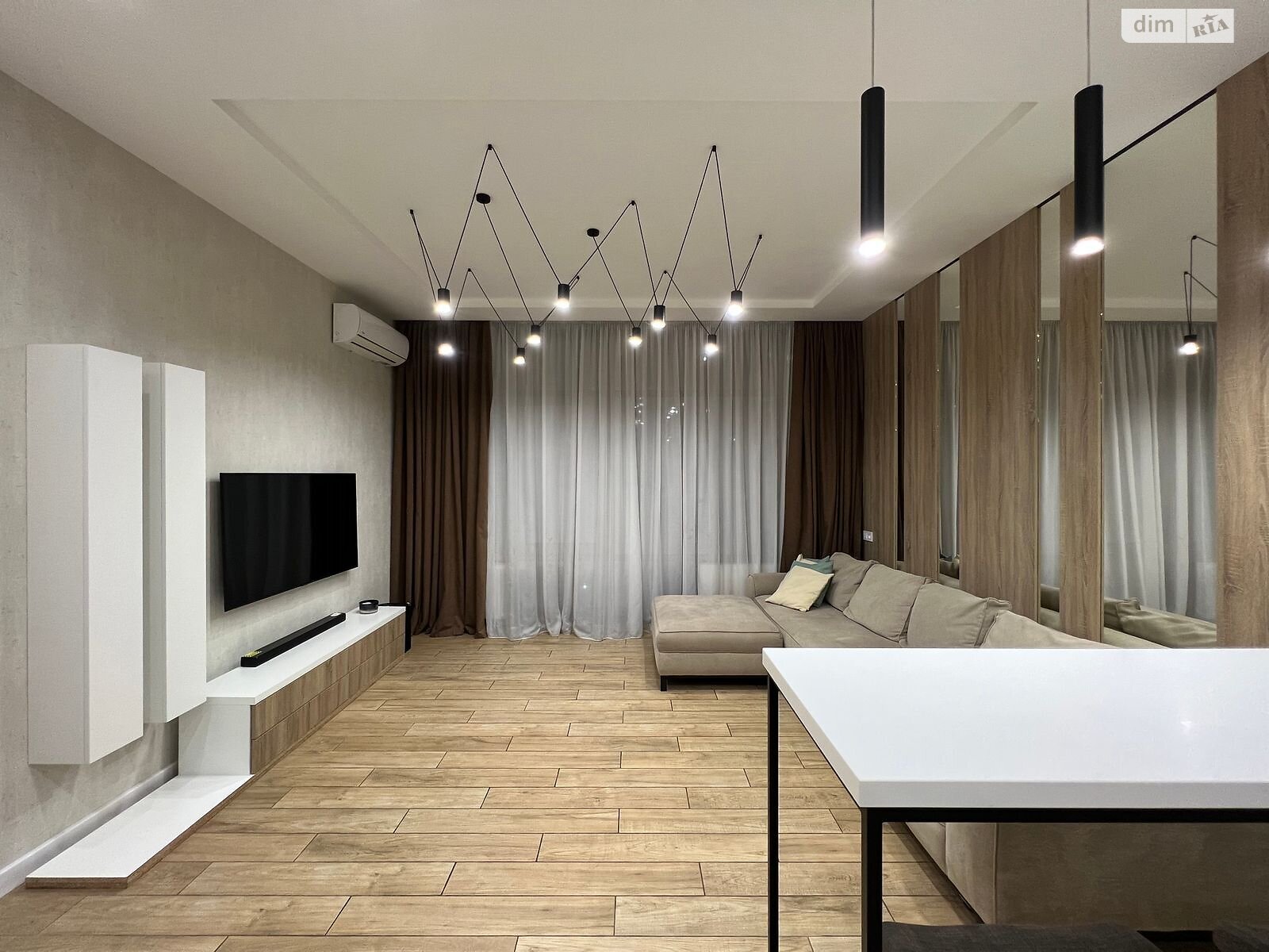Spacious 3-Bedroom Apartment with Modern Design