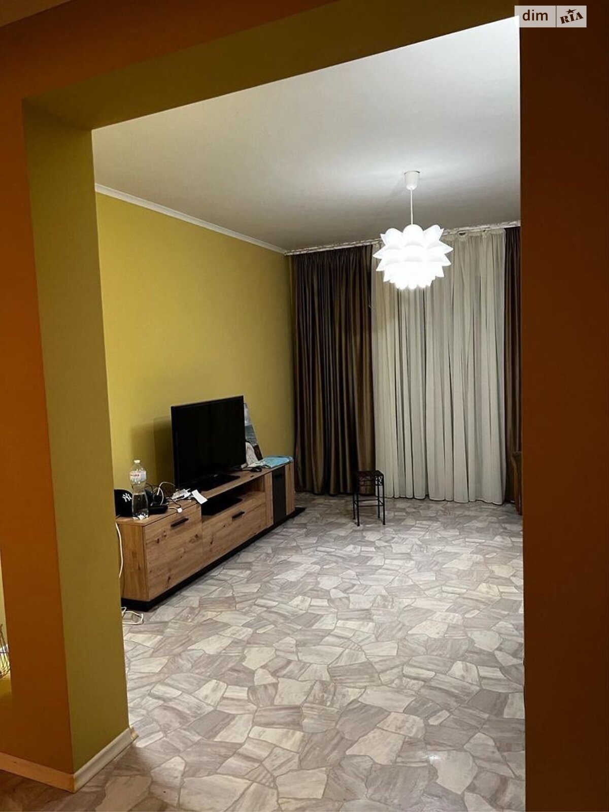 2-Room Apartment with Modern Design and Amenities