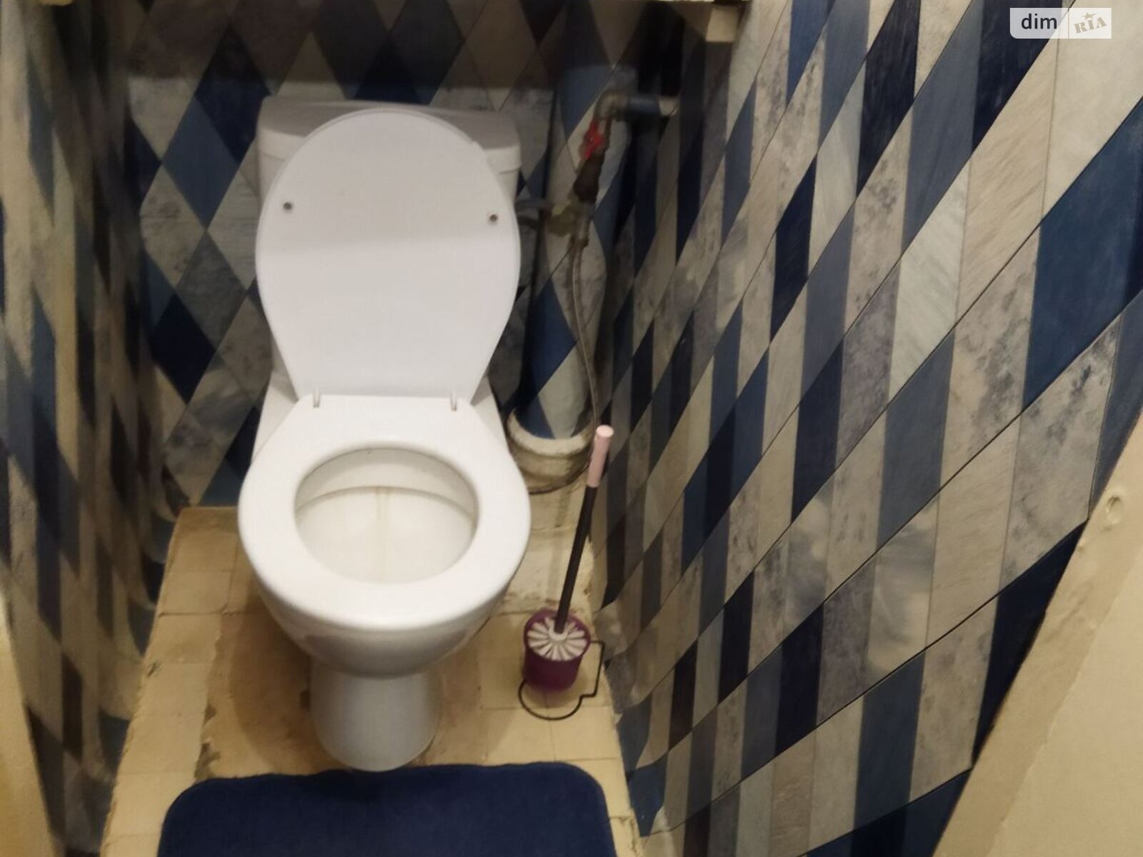 2-room separate apartment in Dniprovskyi district, Berezniak, Mykolaichuk Street