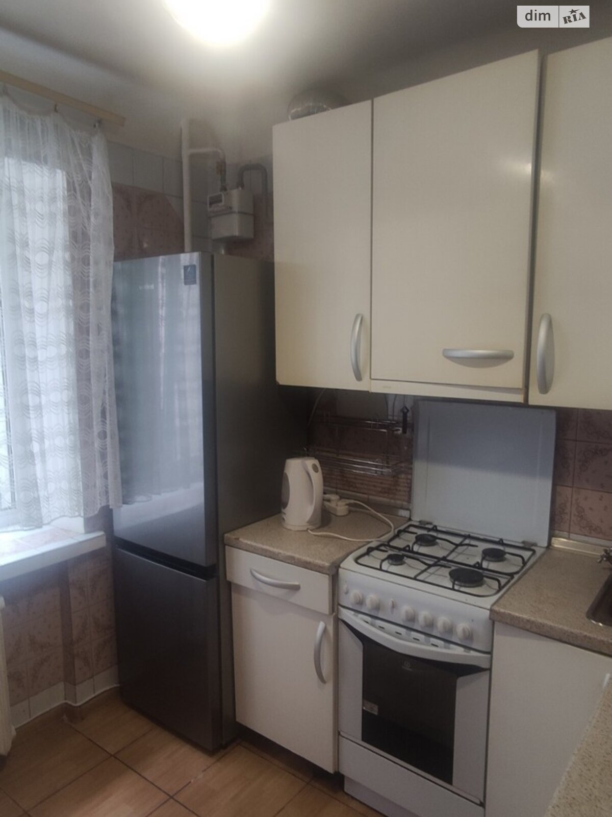 2-бөлмелі пәтер Севастополь алаңының жанында, тыныш жасыл аймақ