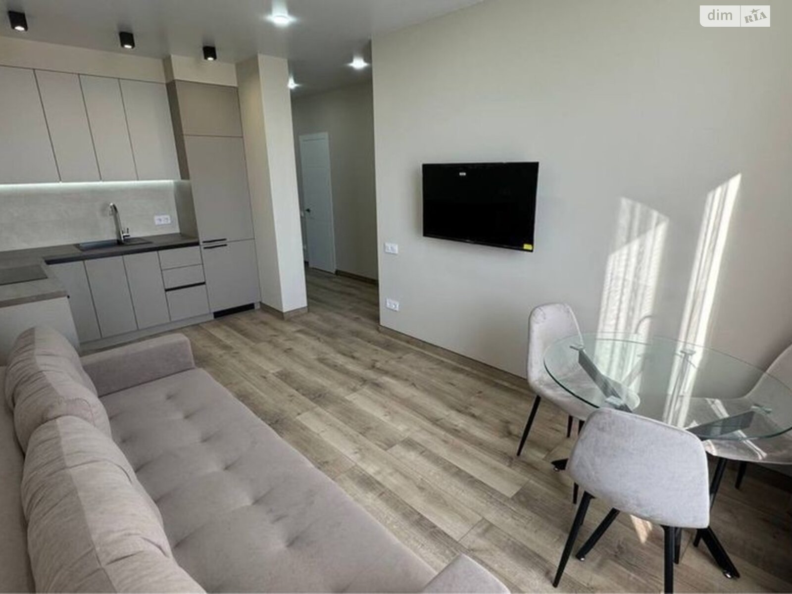 2-Room Apartment in Lagom Complex with Designer Renovation