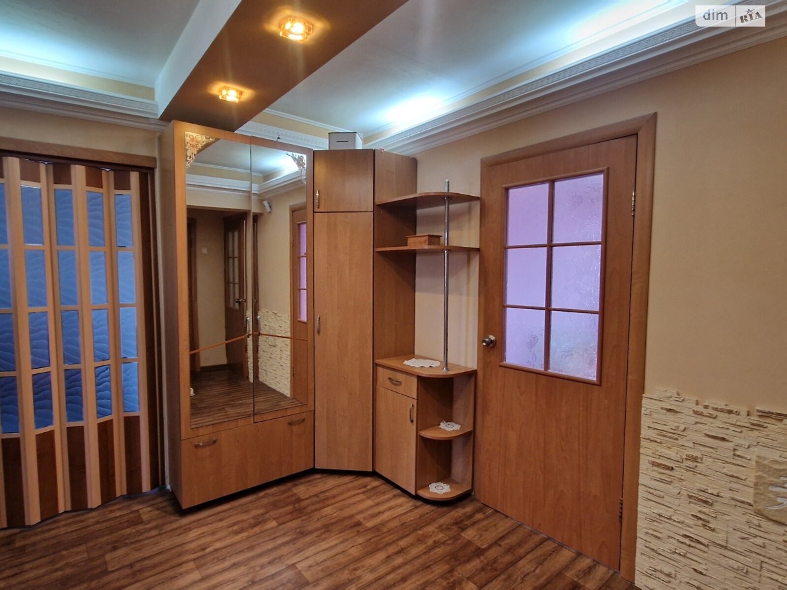 3-Room Apartment on Onokovskaya Street, 5th Floor