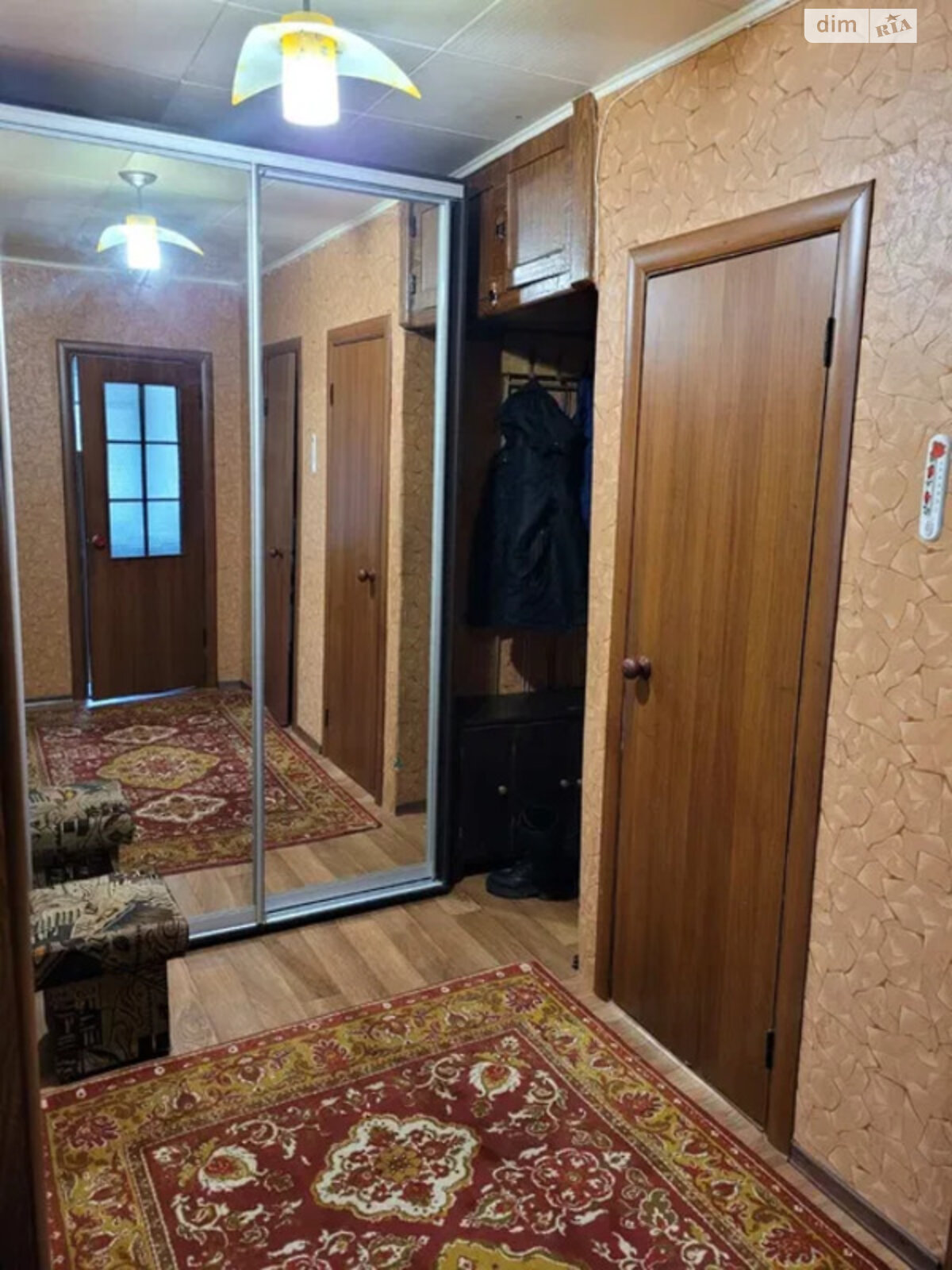 2-Room Apartment on Pylyp Orlyk Avenue, 5th Floor, 50m²