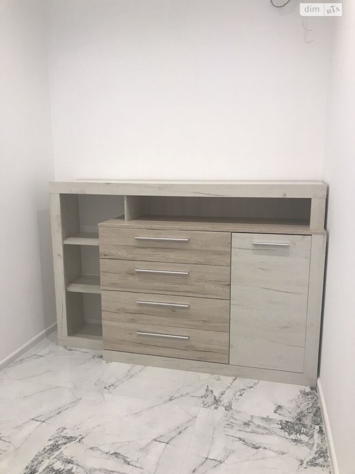 Modern One-Bedroom Apartment with Gas Heating on Striyska Street