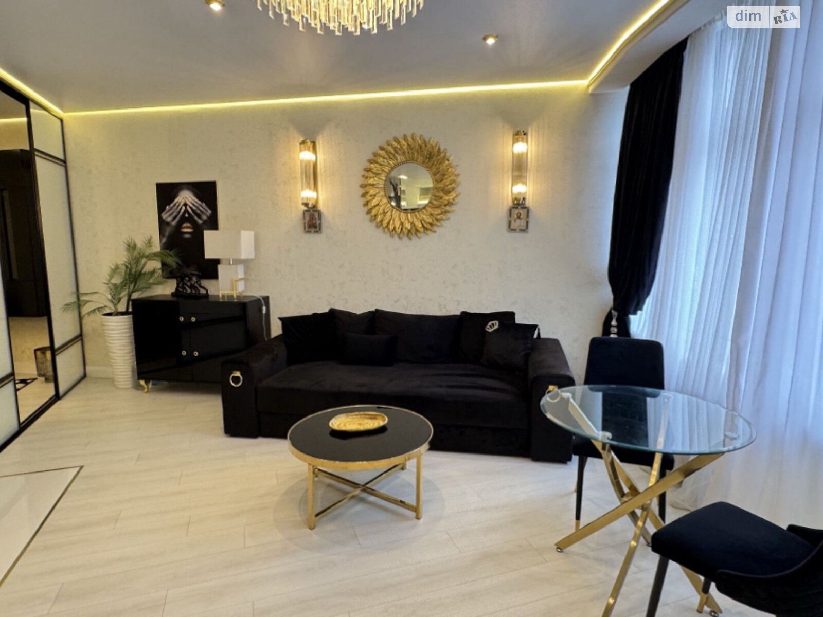 1-bedroom apartment in 44 Pearl, Arcadia, with designer renovation