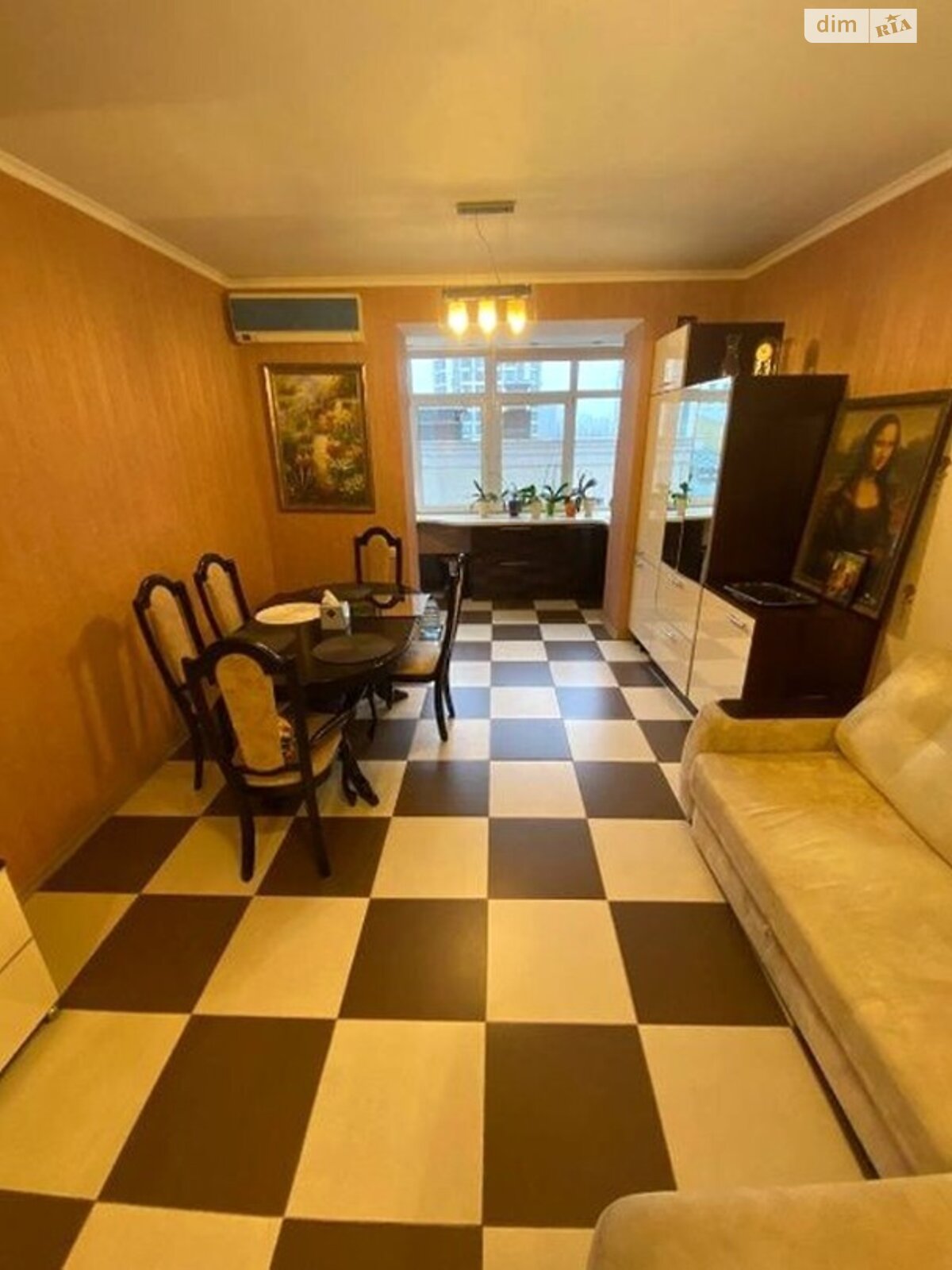 Spacious Two-Bedroom Apartment with Comprehensive Amenities